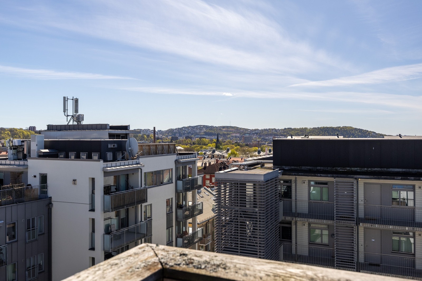 Panoramautsikt fra felles takterrasse. Galleribilde