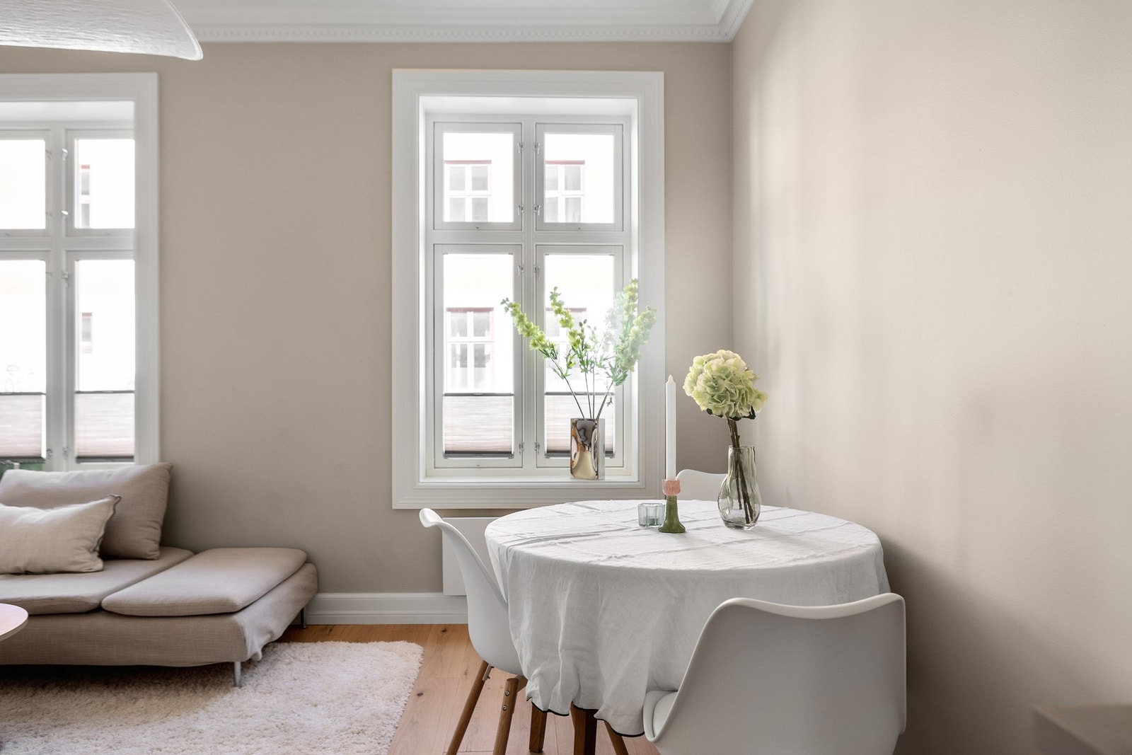 Leiligheten har ekslusive plissegardiner laget på mål som medfølger leiligheten. Galleribilde
