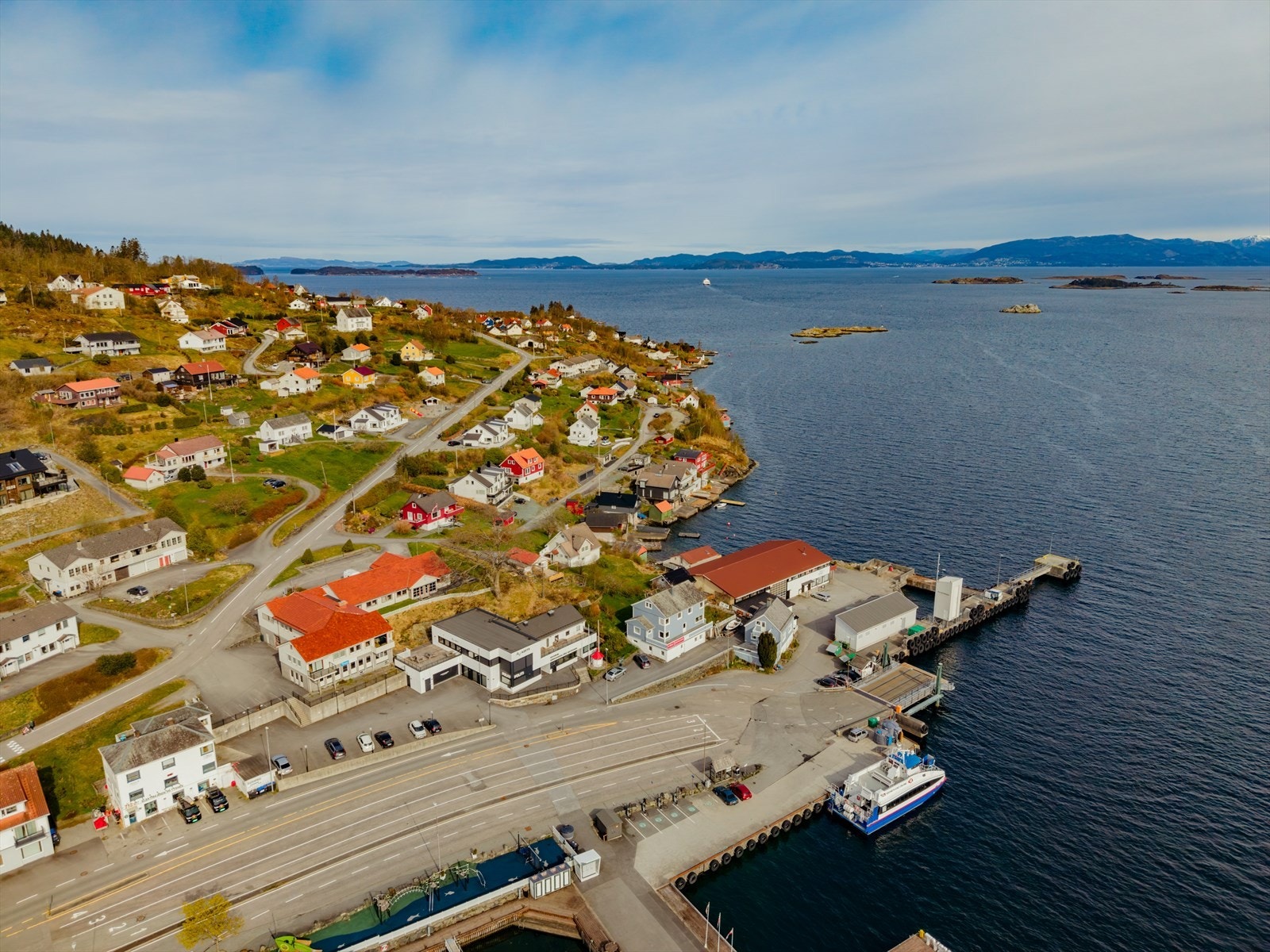 Ta kontakt med megler for info! Galleribilde