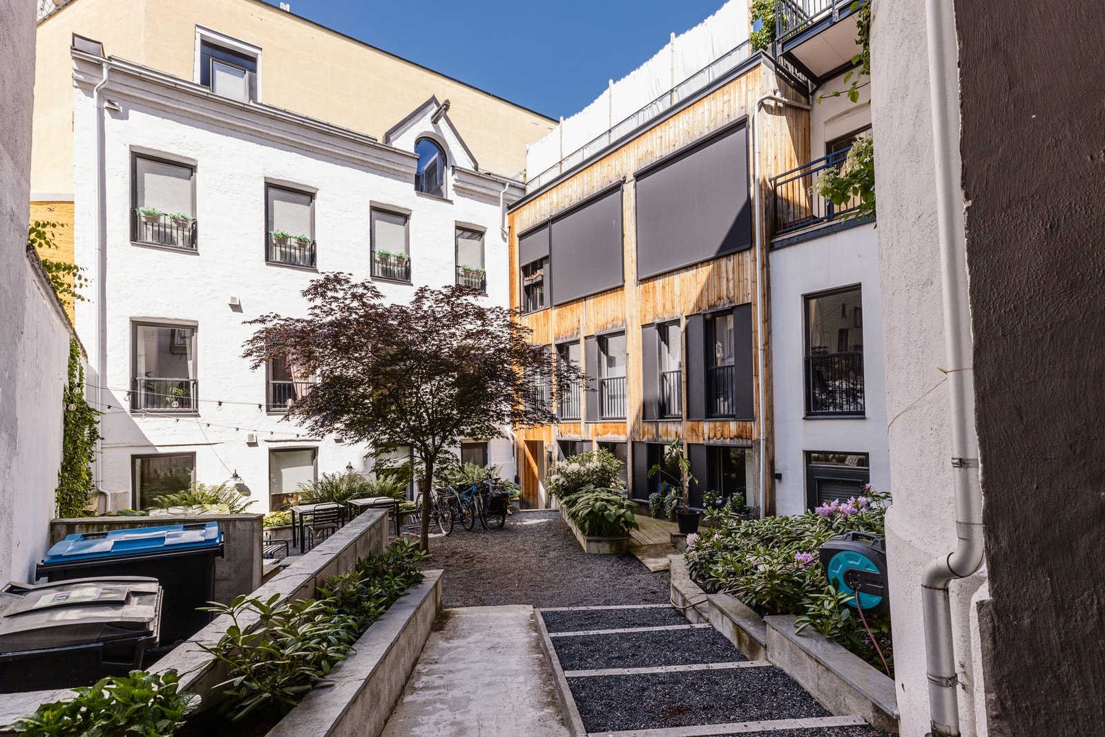 Borettslaget har en fantastisk flott bakhage til stor glede for beboerne! Galleribilde
