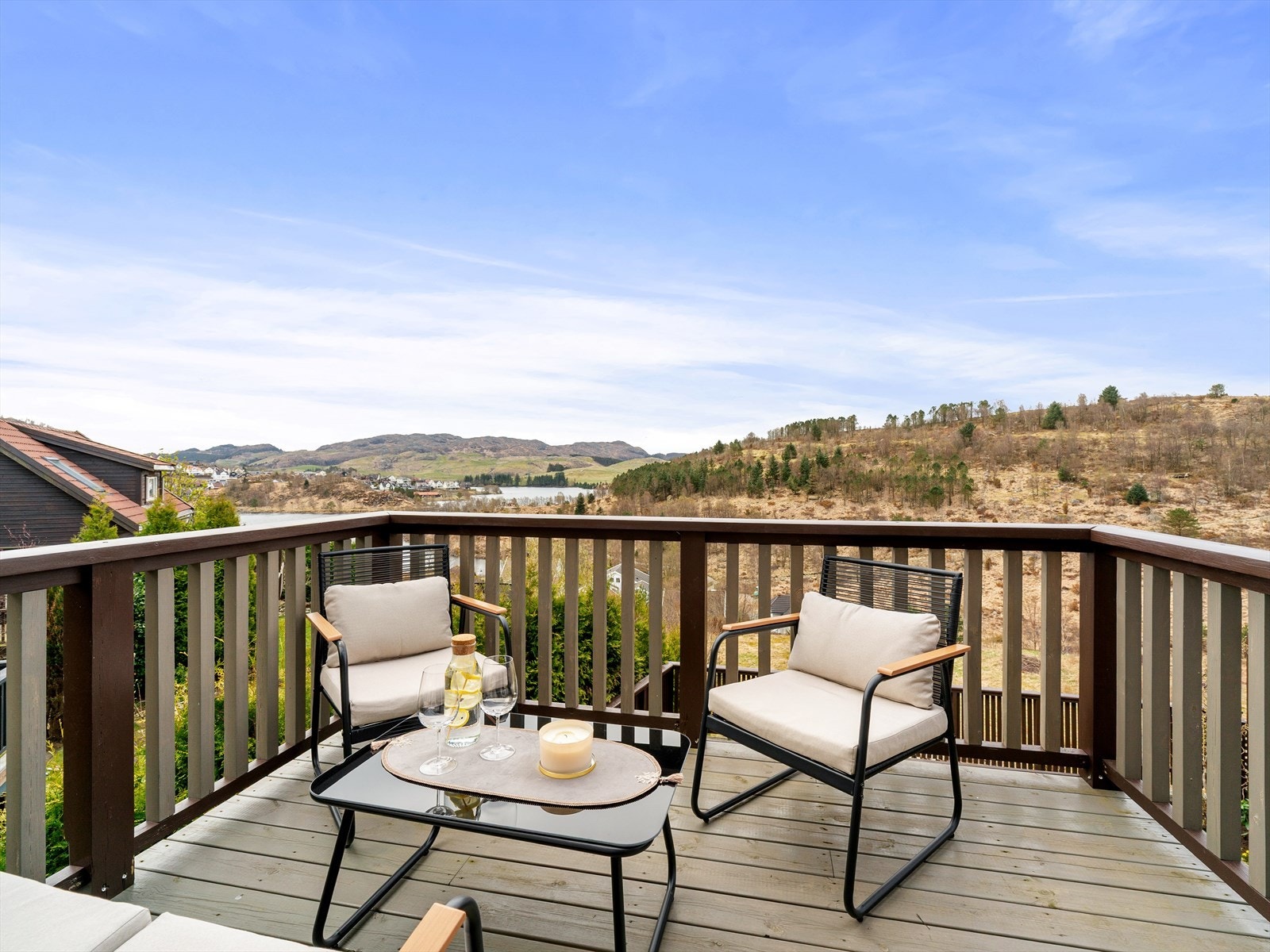 Balkong med flott utsikt og gode solforhold Galleribilde