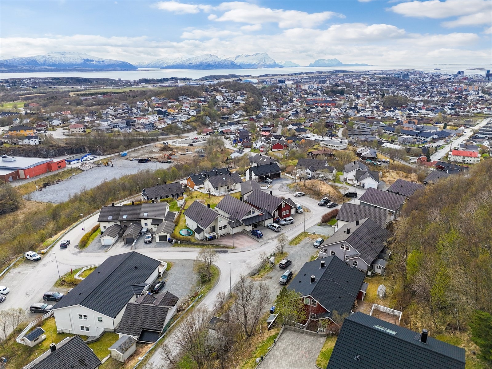Et rolig og hyggelig boligområde med lite gjennomgangstrafikk. Galleribilde