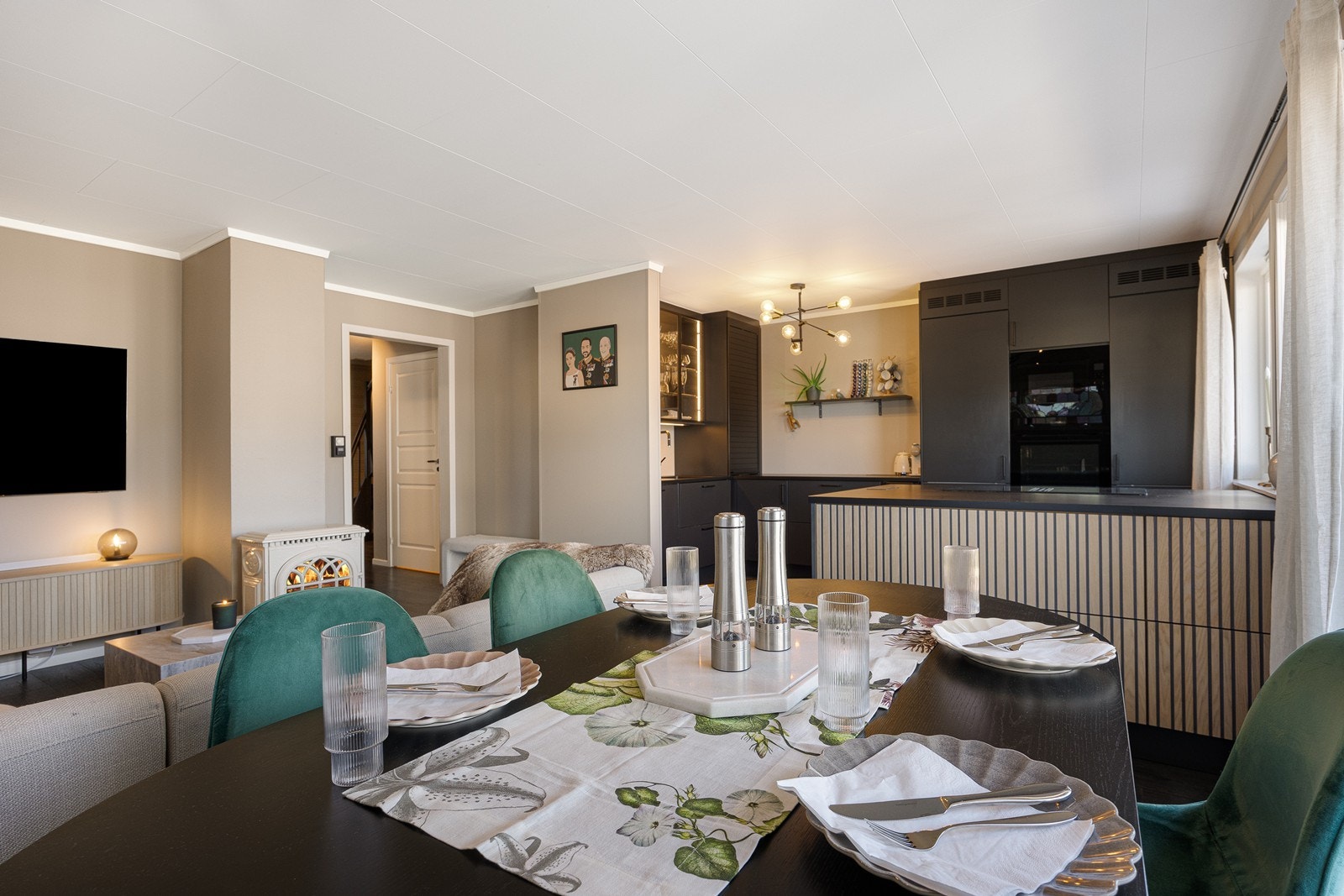 Her kan venner og familie samles til gode måltider og hyggelige lag. Galleribilde