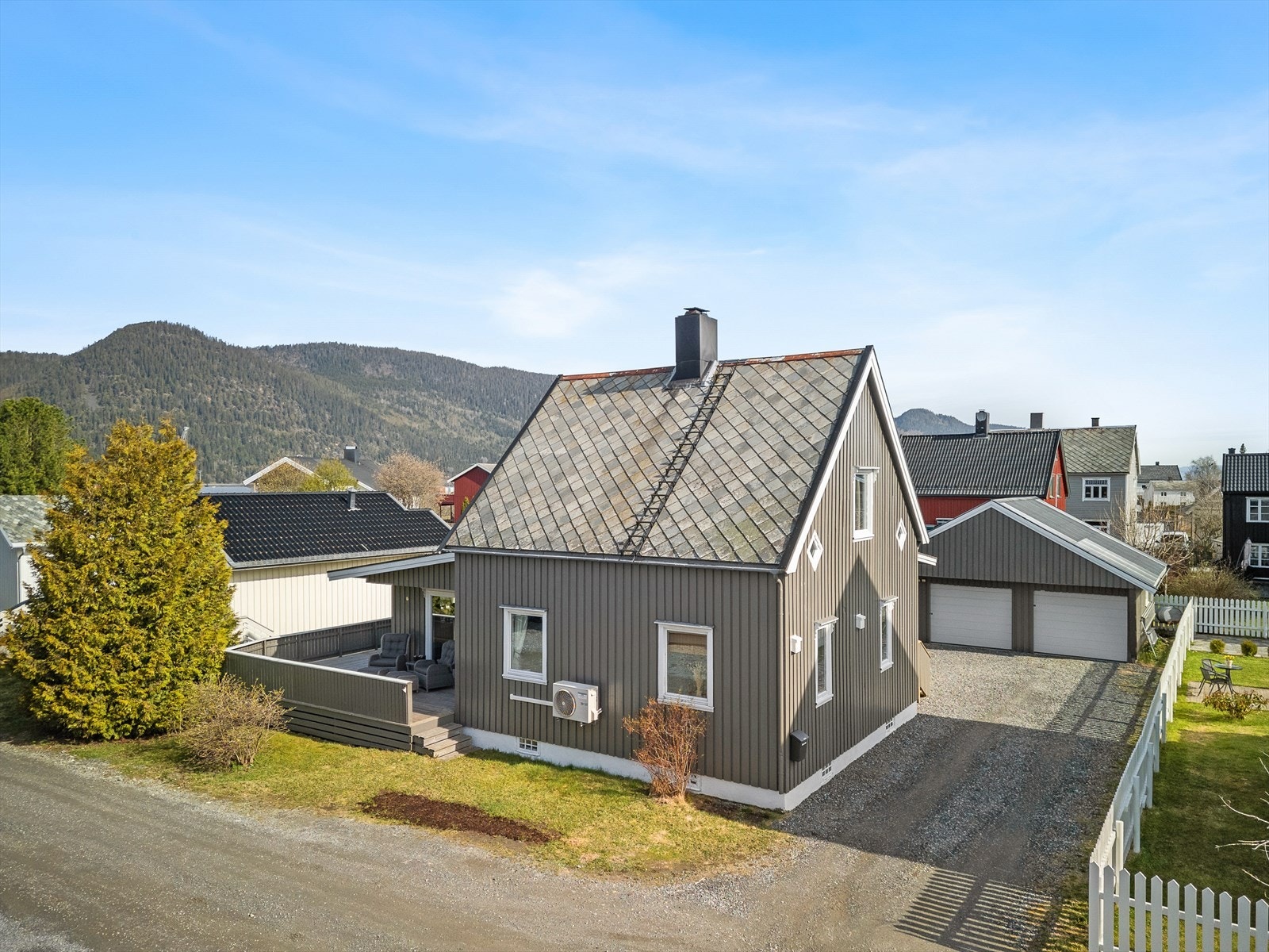 Velkommen til Balsnes gate 11! (Foto v/Haukdal, Interiørfoto) Galleribilde