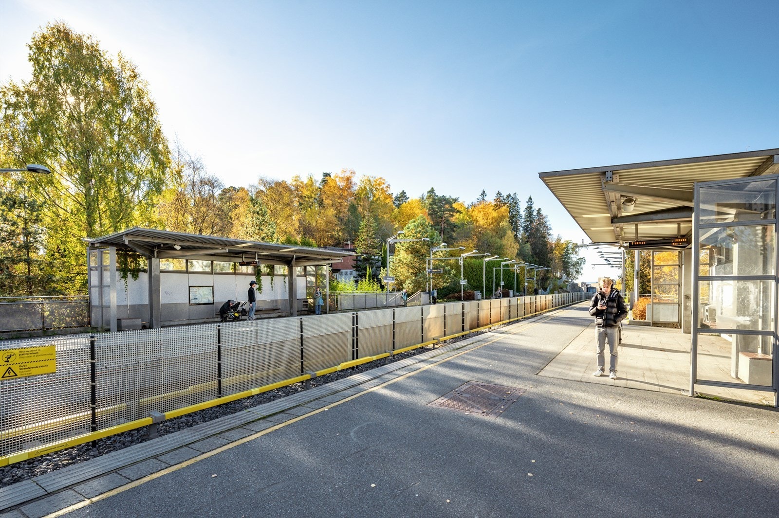 Fra Tveita T-banestasjon, kun 6 minutter unna, er det effektiv kommunikasjon til Oslo S på 15 minutter. Galleribilde