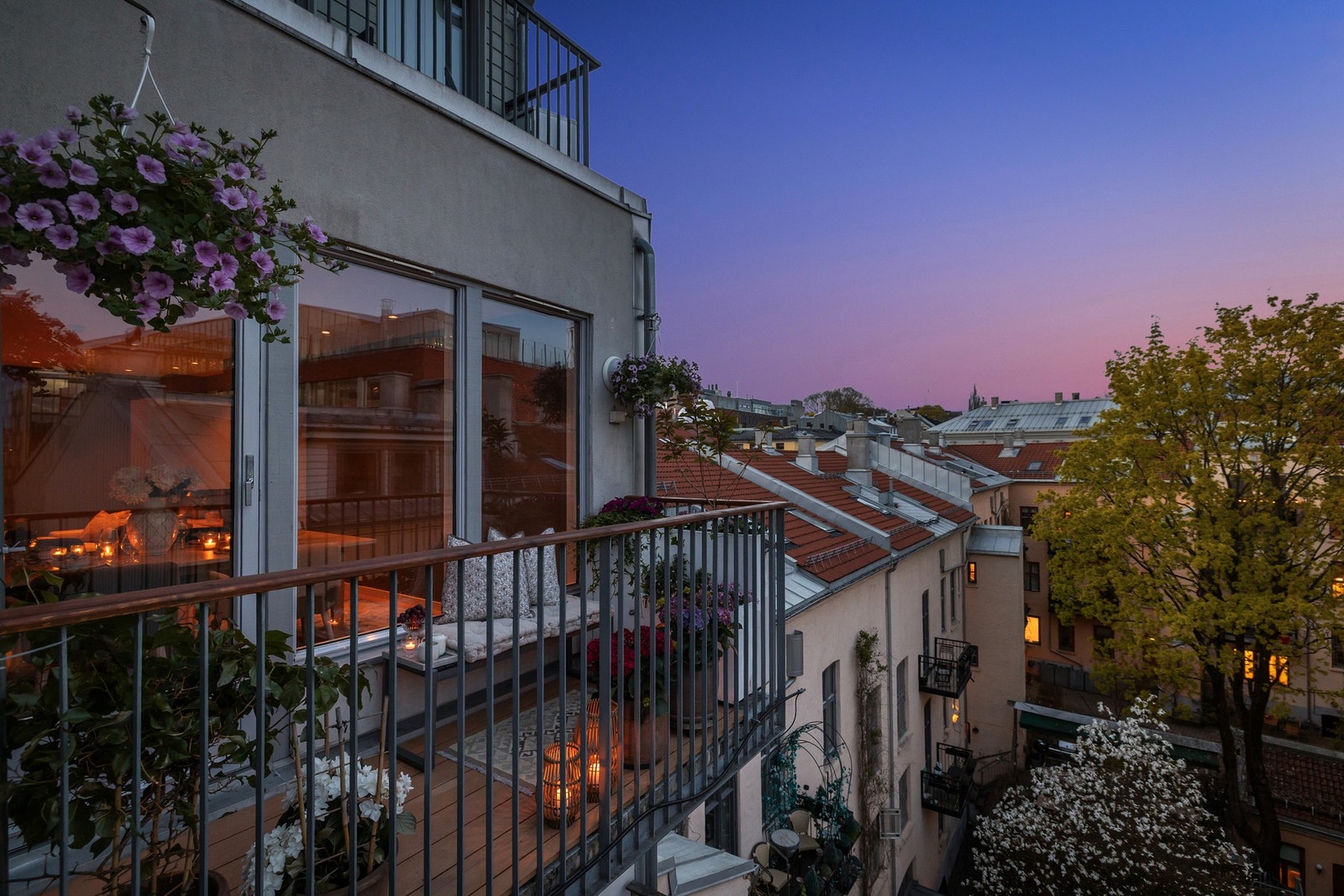 Takterrassene innbyr til avslappende kvelder under åpen himmel. Galleribilde