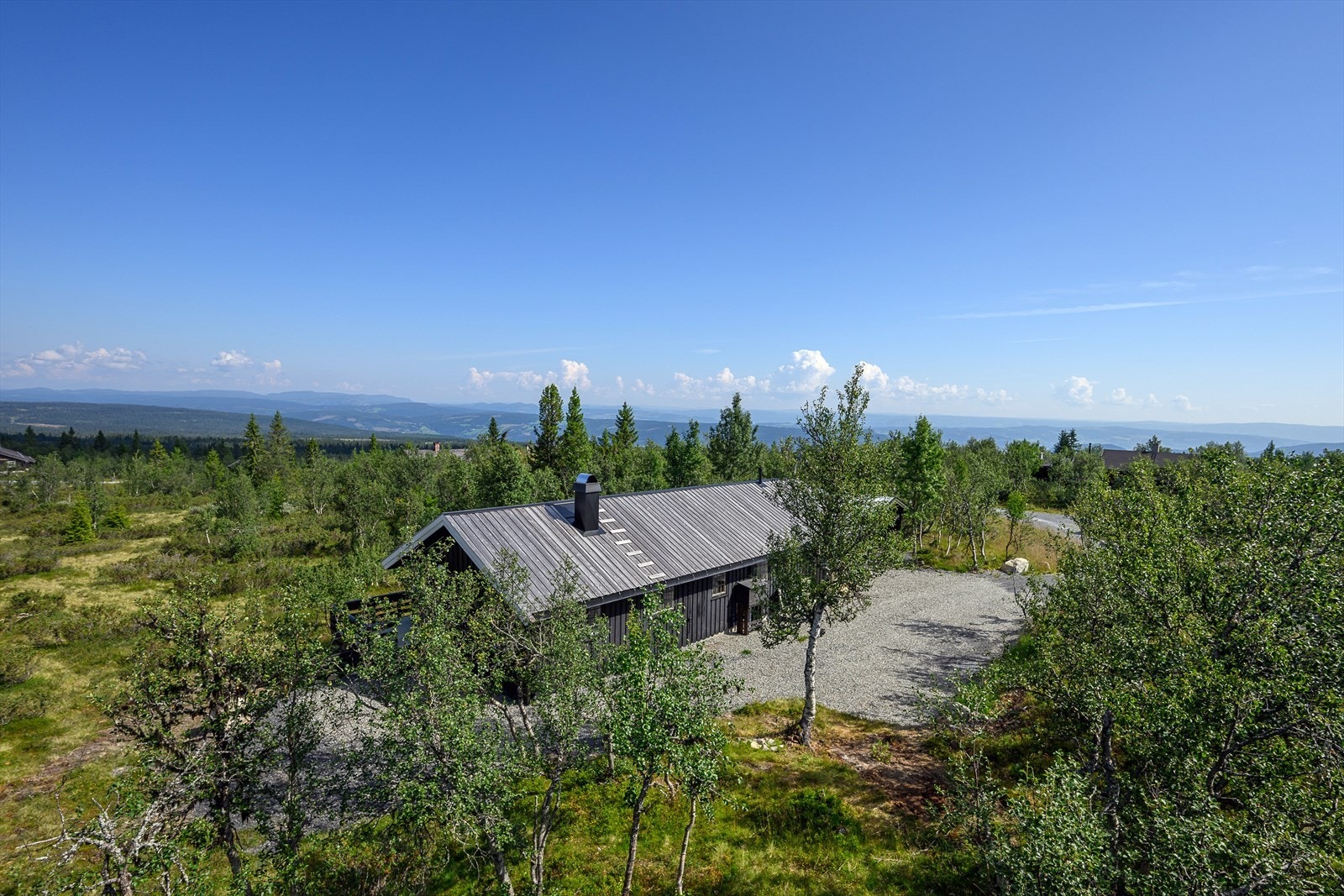 Området byr på flott terreng sommer og vinter. Galleribilde