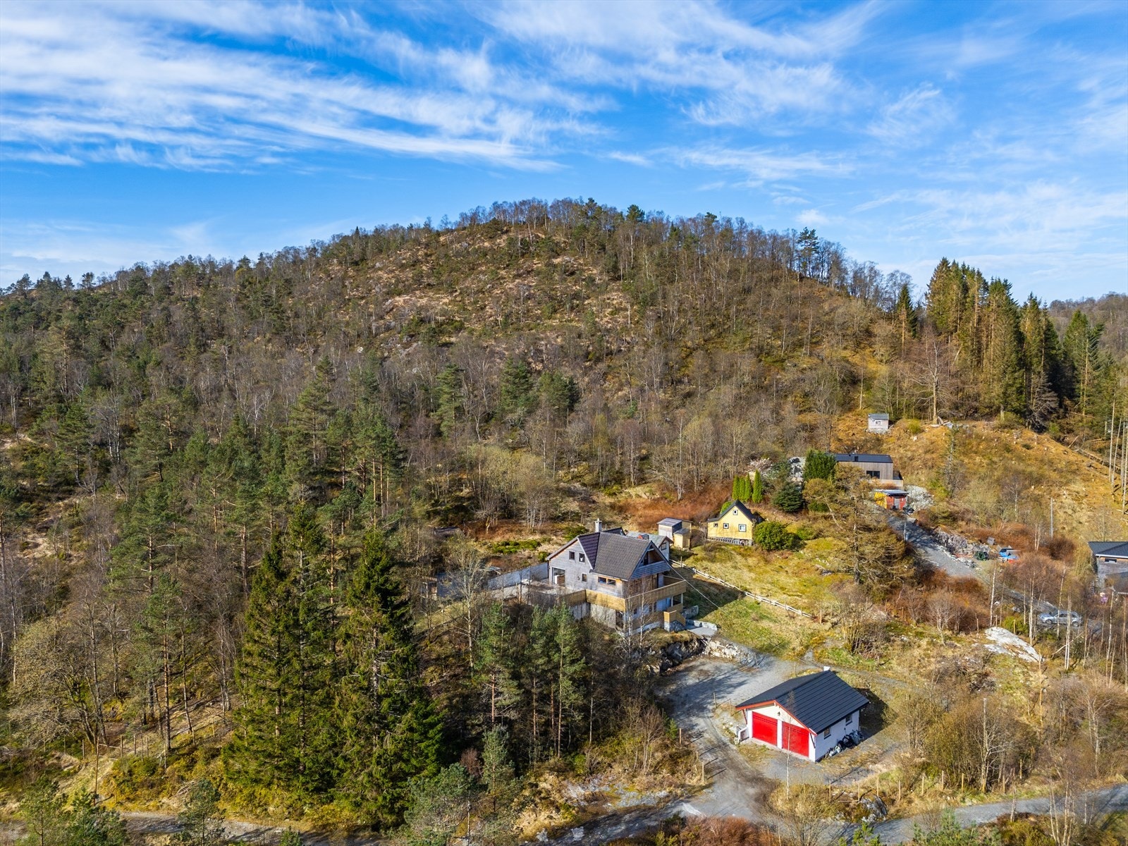 Dyngelandseidet 37 gir en sjelden kombinasjon av plass, ro og tilgjengelighet. Galleribilde
