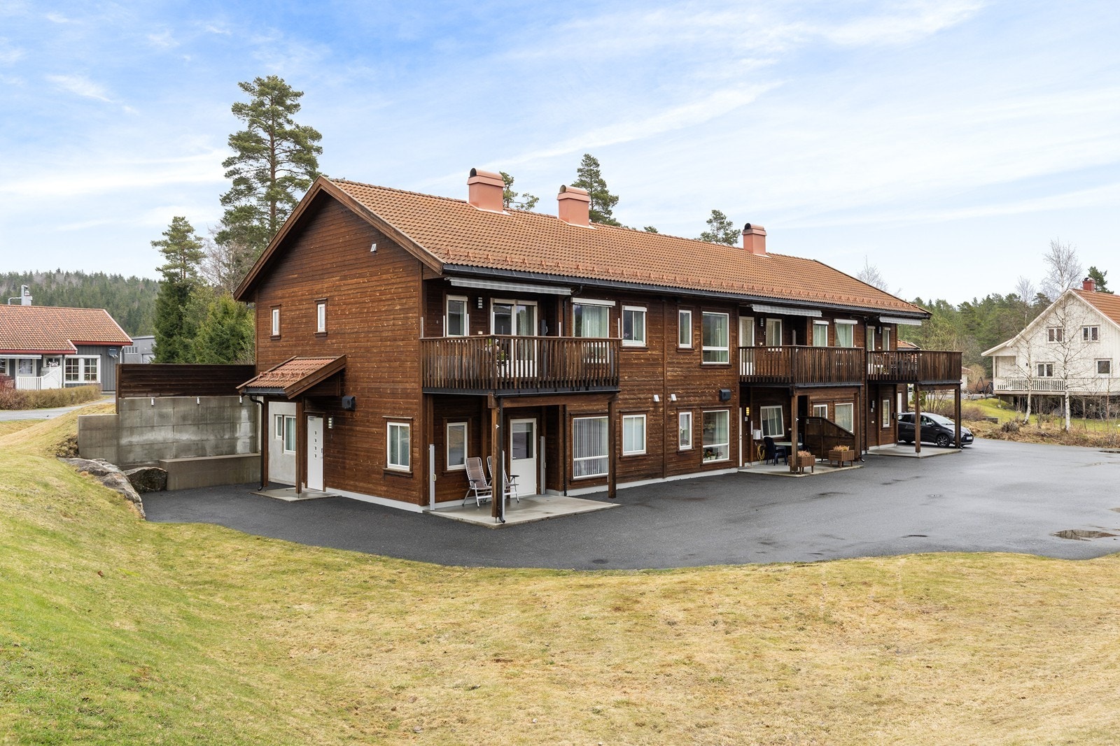 Leiligheten ligger i et veldig rolig sameie hvor det aldri er langt til en hyggelig nabo. Galleribilde