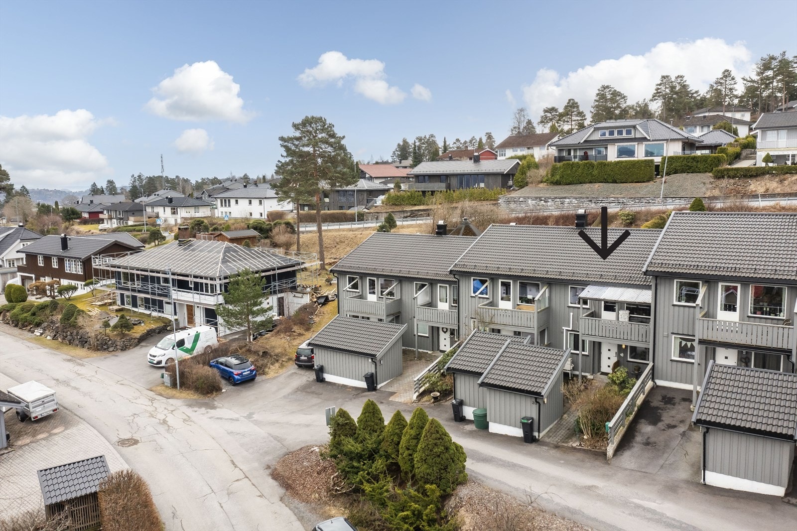 Rekkehus beliggende på Bråttas. Galleribilde