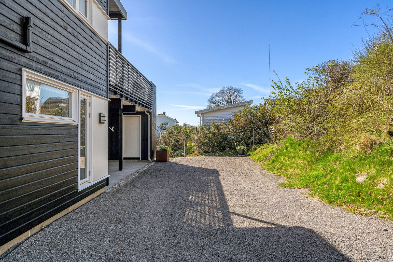 Pent opparbeidet uteplass Galleribilde