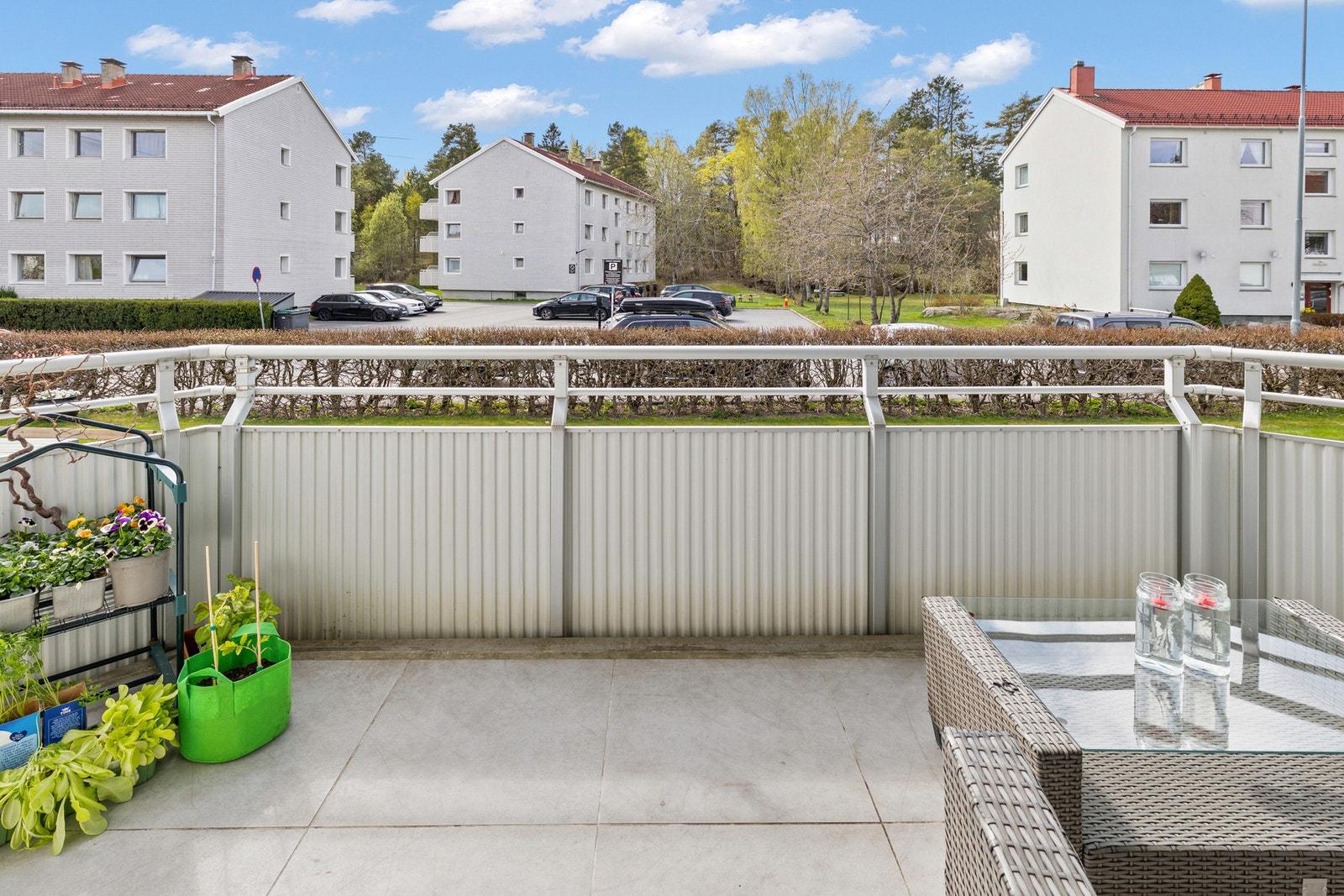 Fra stuen er det utgang til vestvendt balkong på 8 m² Galleribilde