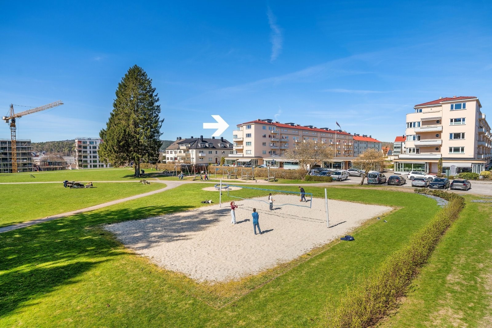 Hyggelige grøntområder rundt Solbygg. Galleribilde