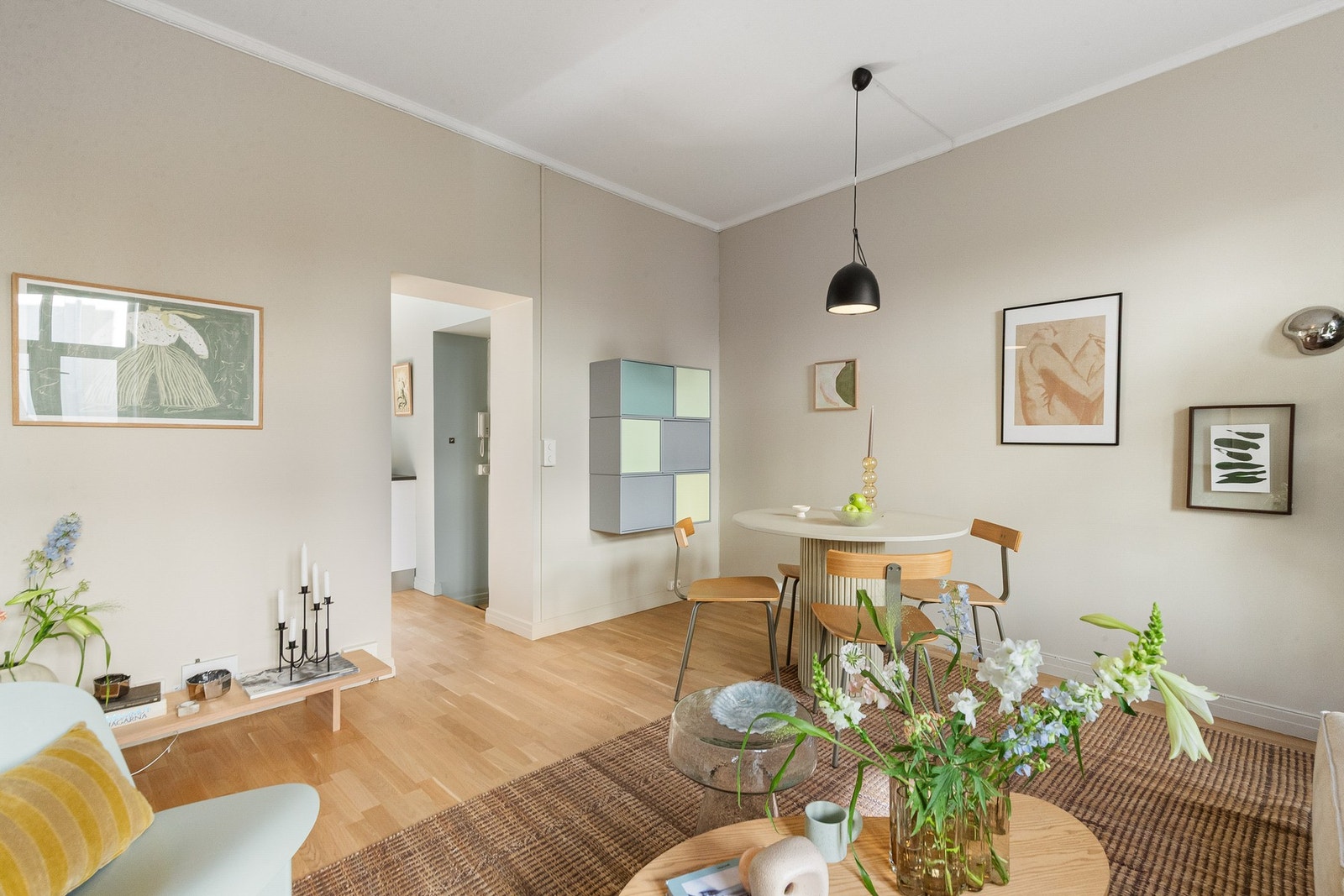 God planløsning gjør at leiligheten føles større enn den er. Galleribilde