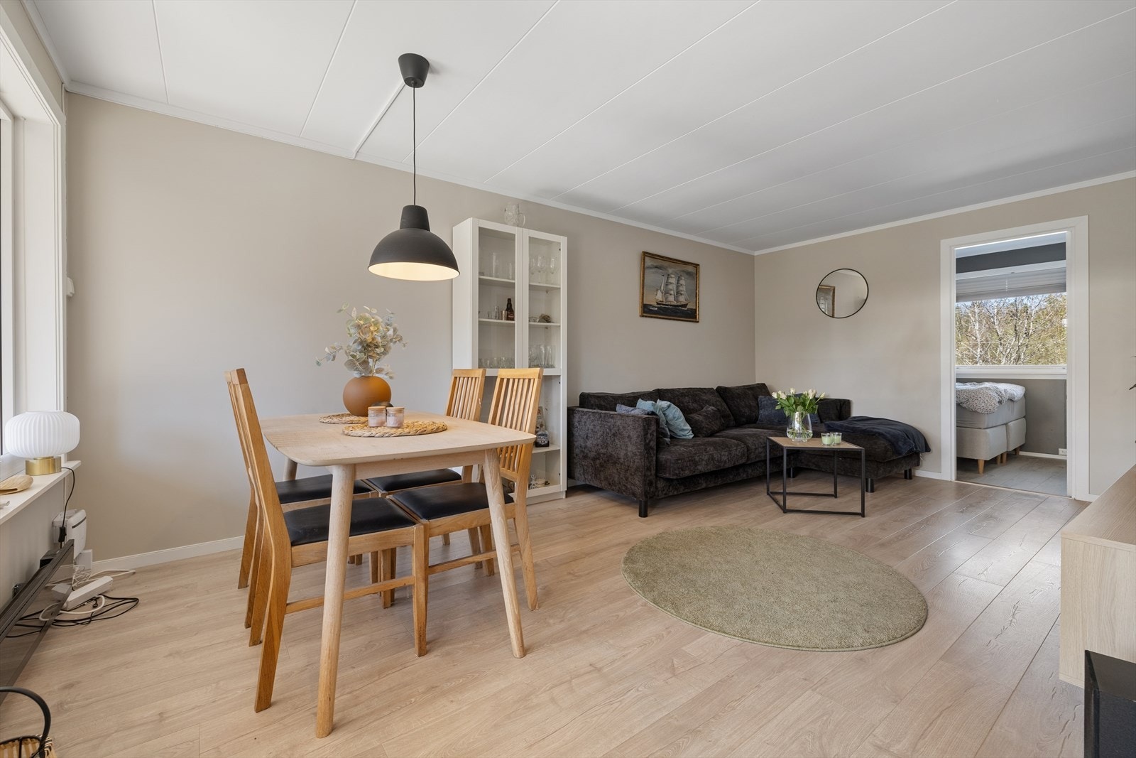 Fra stuen får vi soverommet på høyre side. Galleribilde