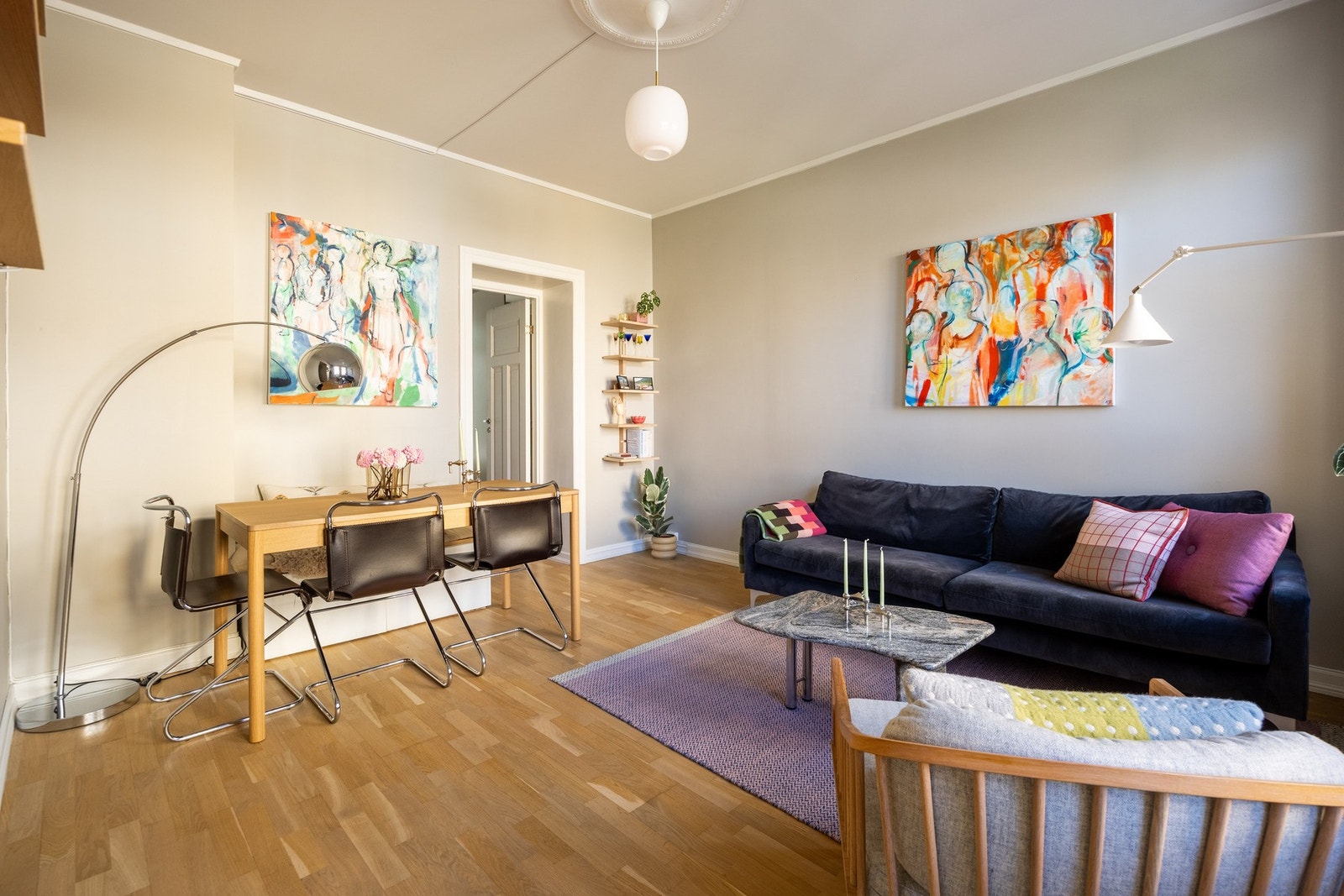 Mer enn nok plass til å invitere gjester! Galleribilde