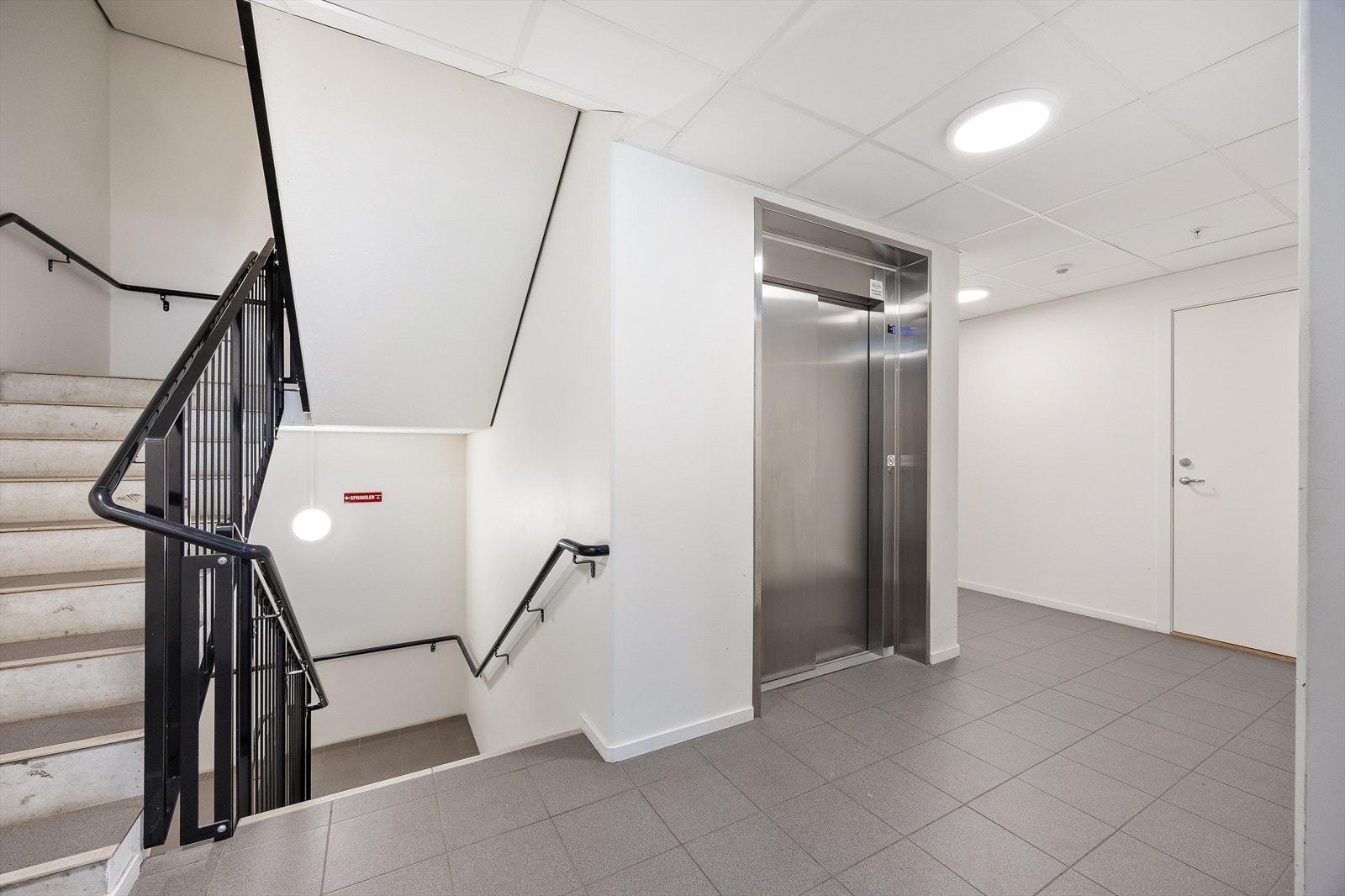 Heis i bygget for enkel adkomst. Galleribilde