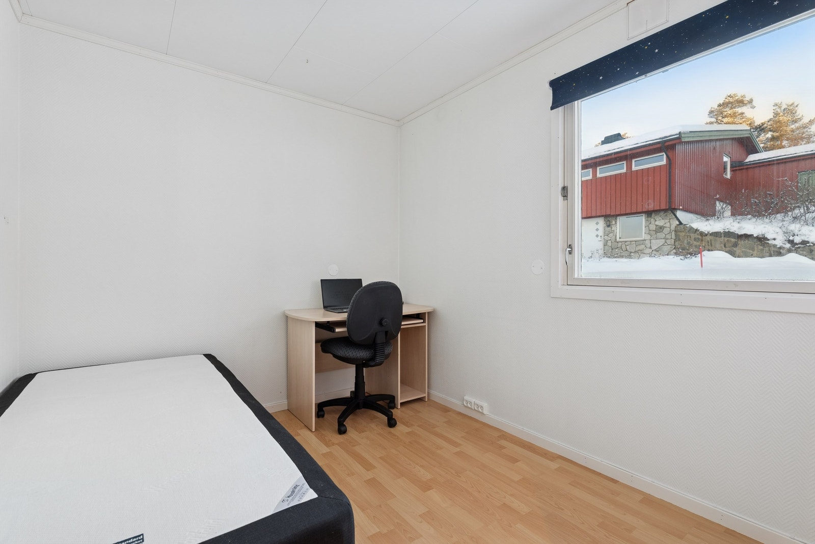 Soverom 1 (ikke bruksendret til soverom). Galleribilde