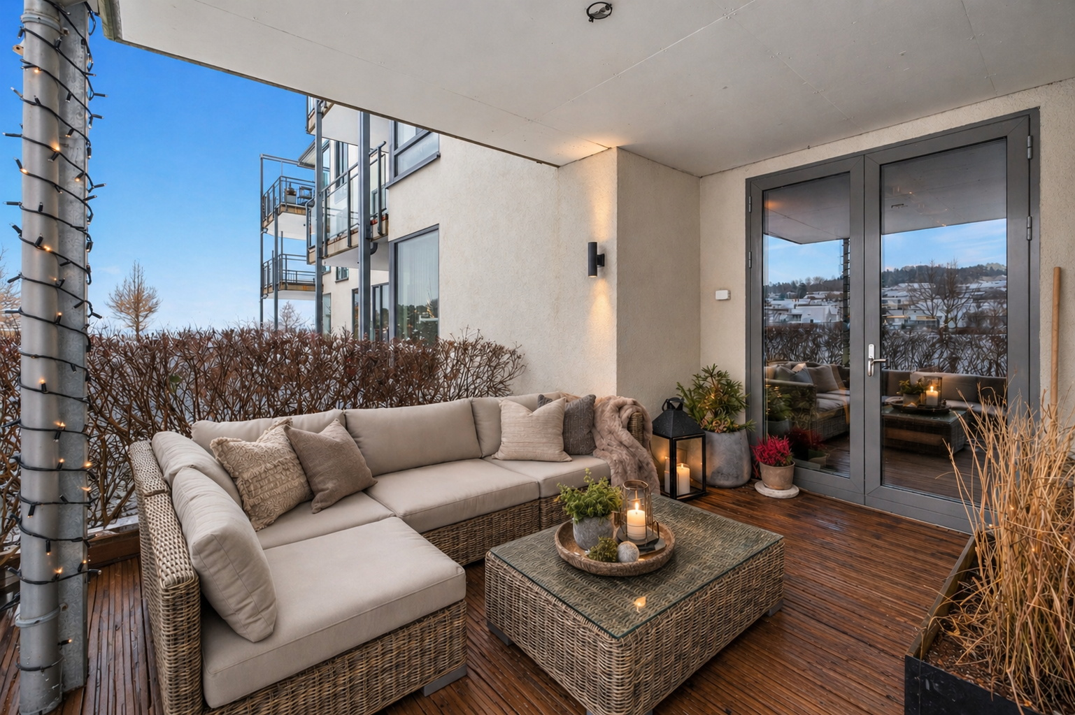 Lun, koselig og usjenert terrasse på 12 kvm med gode solforhold. Galleribilde