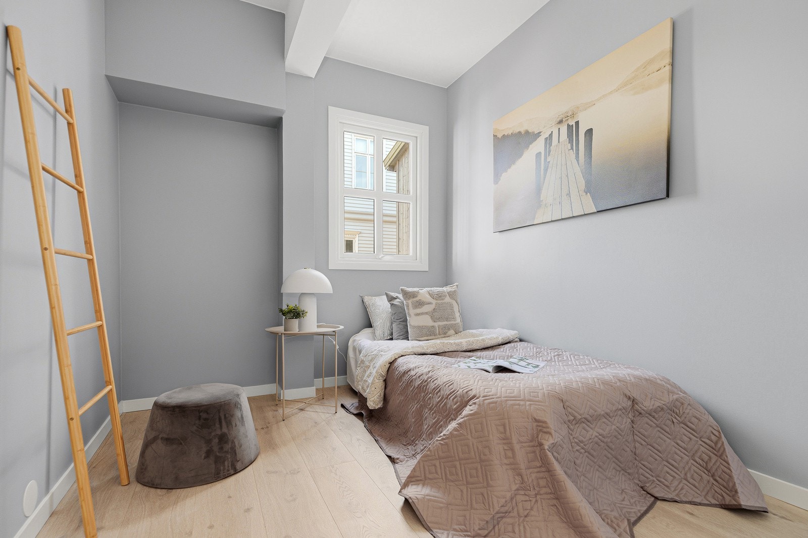Soverom 2 - god plass til seng og skap Galleribilde
