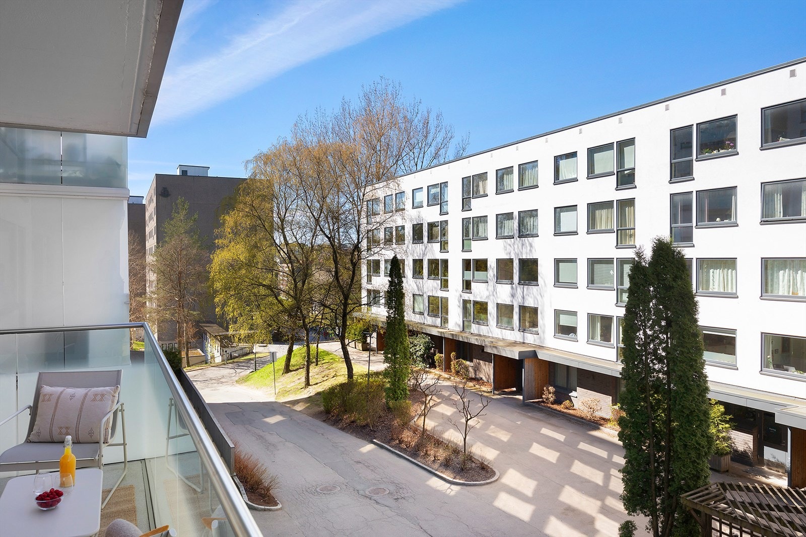 Meget hyggelig borettslag med god vedlikeholdshistorikk. Galleribilde