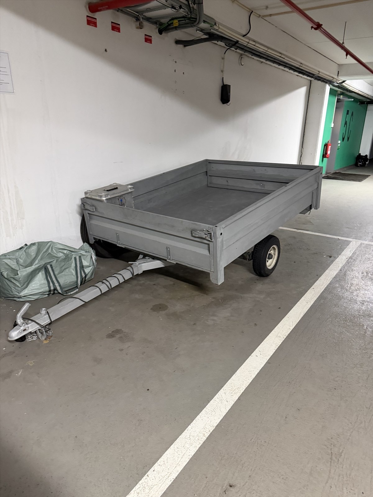 Felles tilhenger i sameiet som kan lånes av beboerne Galleribilde