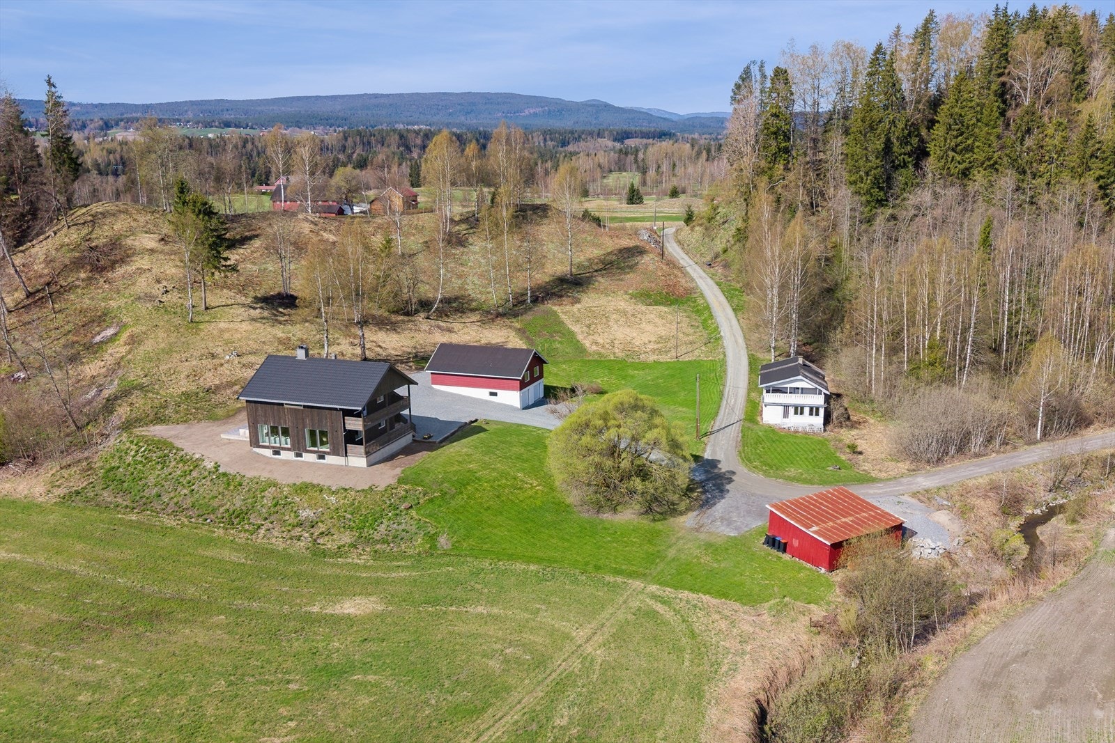 Velkommen til Hostvetveien 192 og 190! Galleribilde