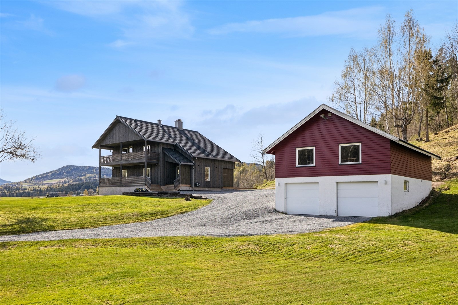 Her får du en sjelden eiendom med "småbruksfølelsen". Galleribilde