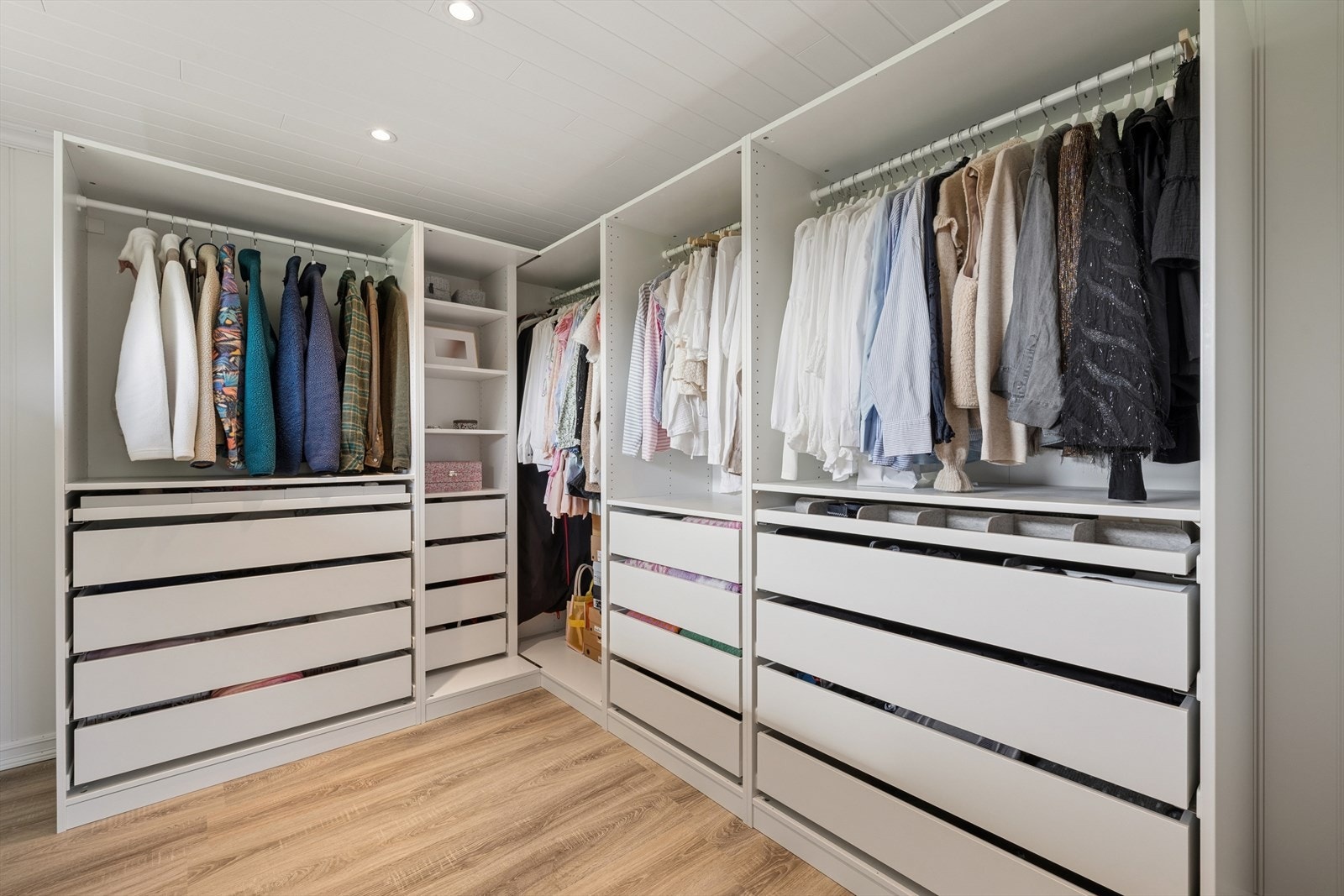 Praktisk og fin walk-in. Galleribilde