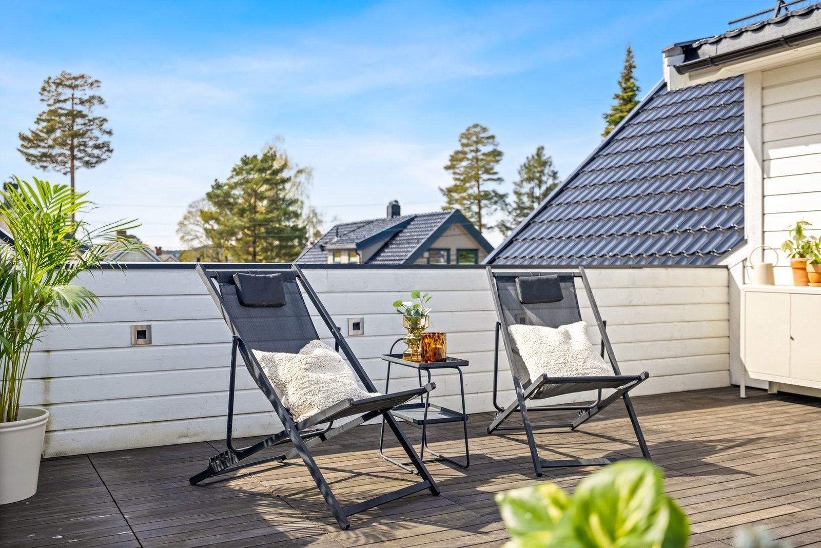 Et perfekt sted å trekke seg tilbake og nyte utsikten og roen. Galleribilde