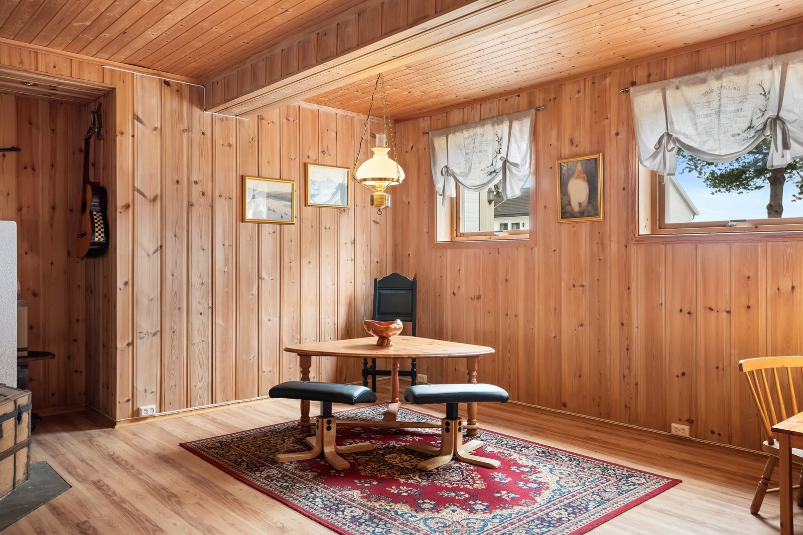 Underetasjen har egen inngang. Galleribilde
