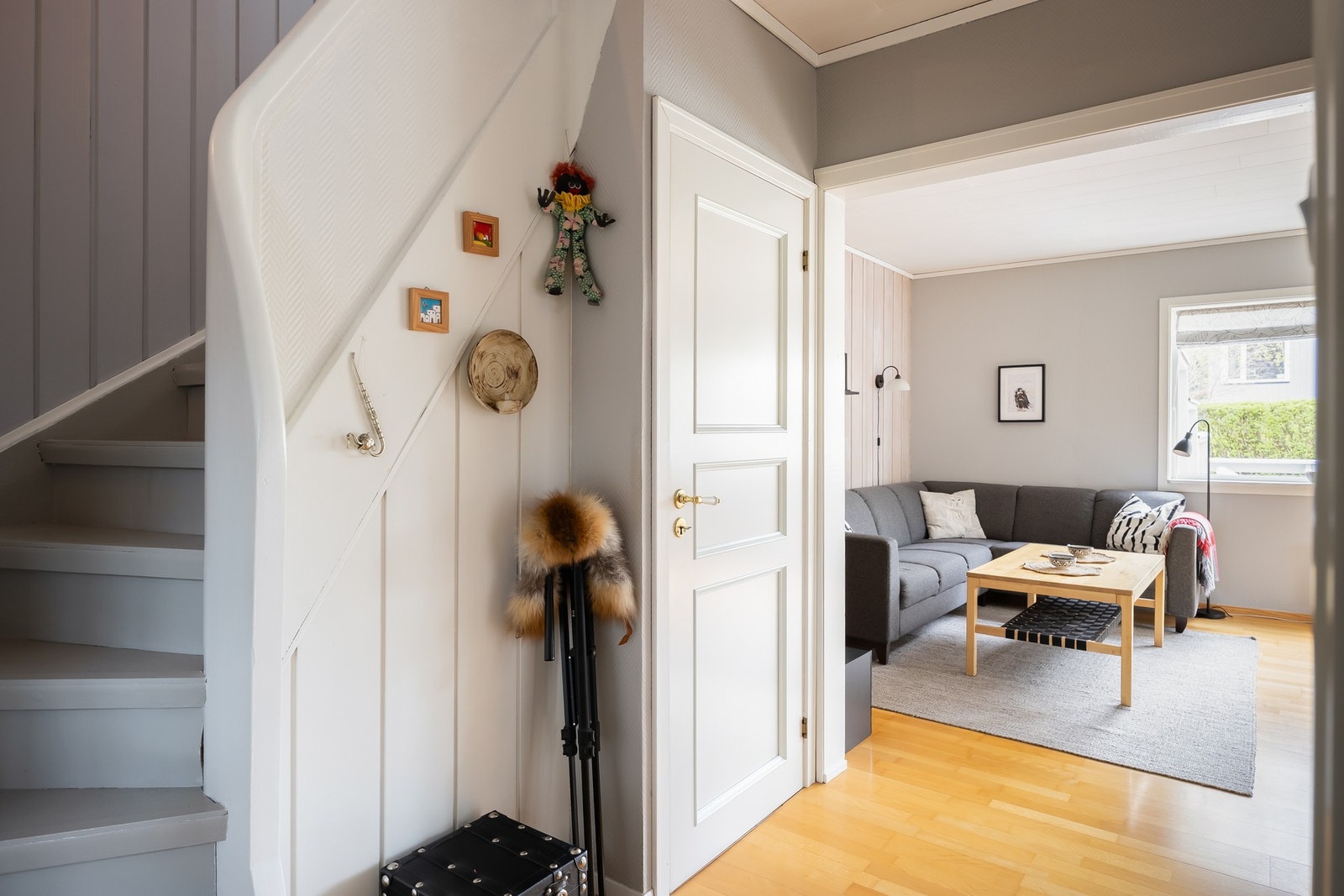 Fra gang rusler man enten opp i 2 etasje, eller ned i kjeller. Galleribilde
