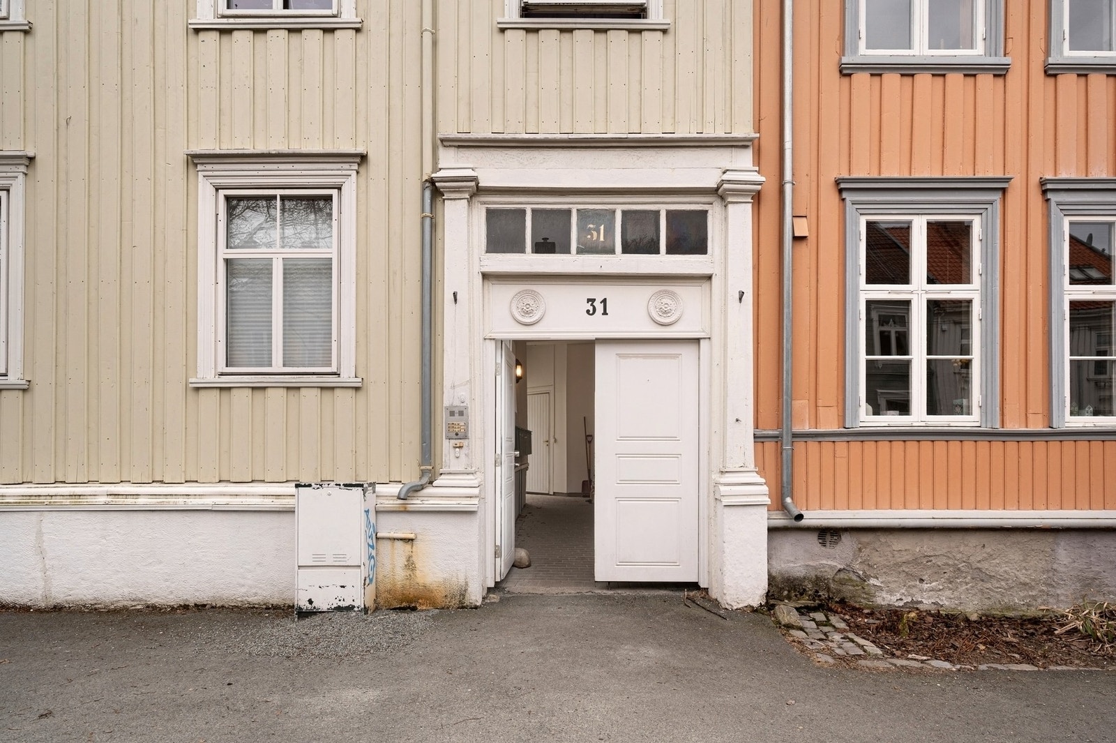 Boligen har en sentral og ettertraktet beliggenhet. Galleribilde