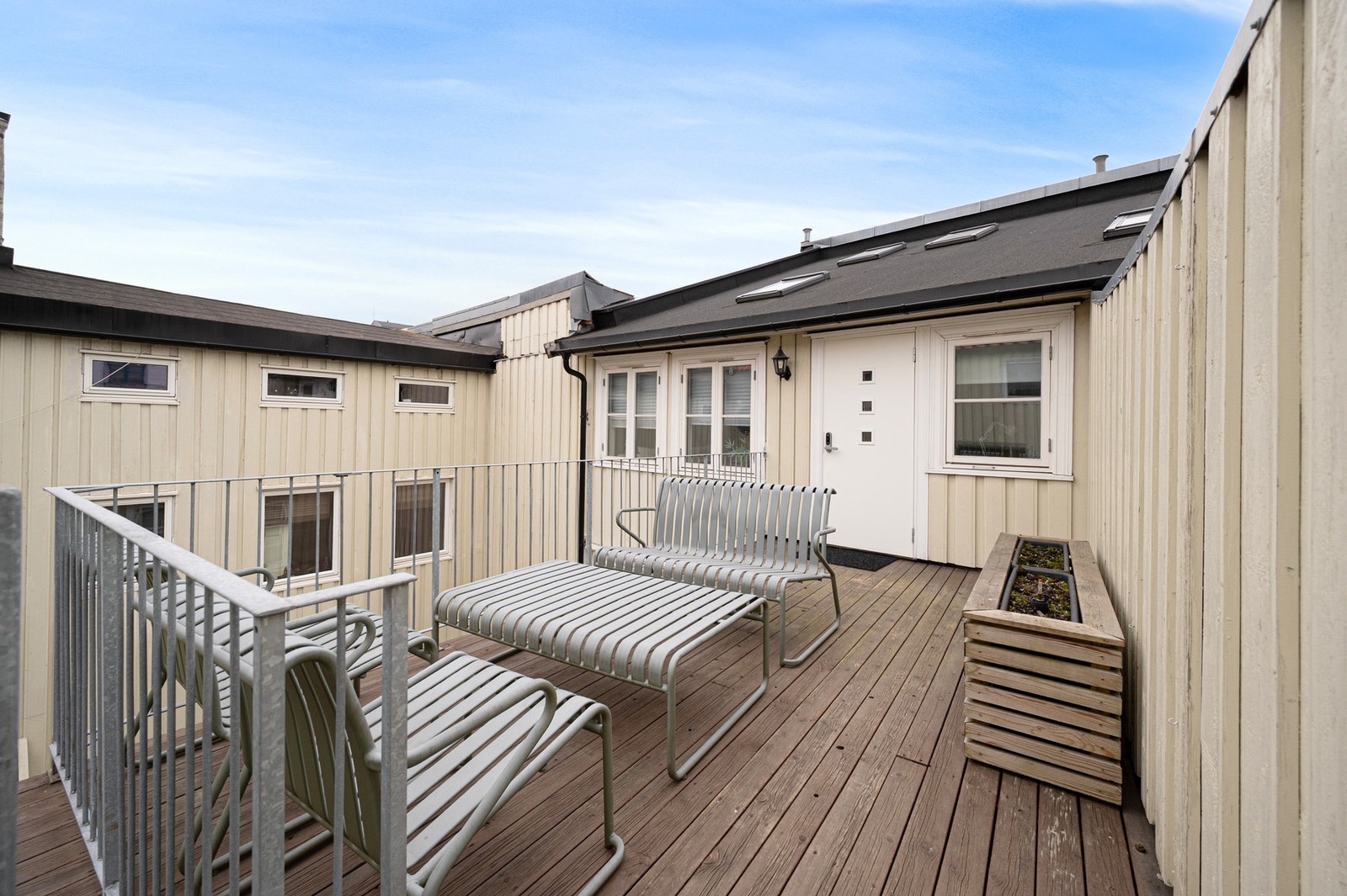 Borettslaget har en felles terrasse som kan benyttes av alle beboerne. Galleribilde