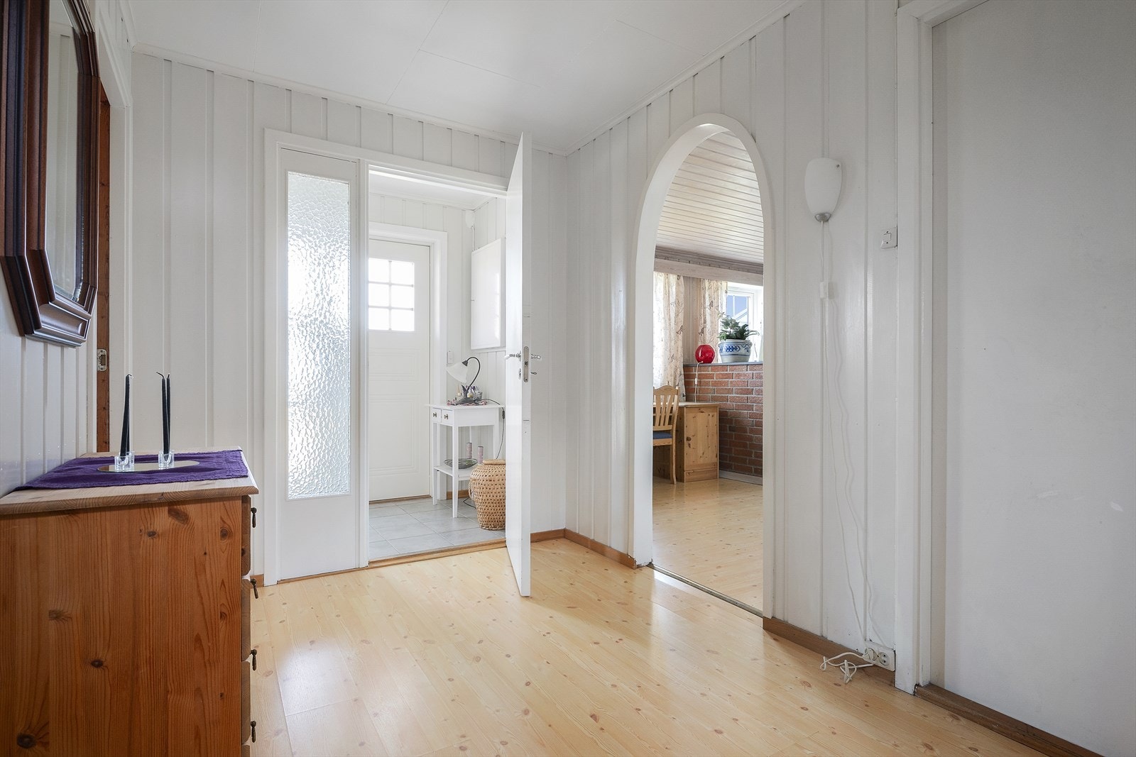 Hovedinngangen til boligen. Galleribilde