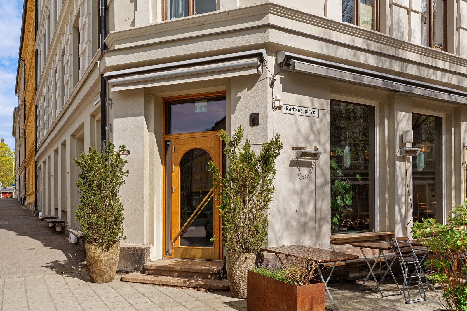 Den populære restauranten Apostrophe rett på hjørnet er virkelig verdt et besøk! Galleribilde