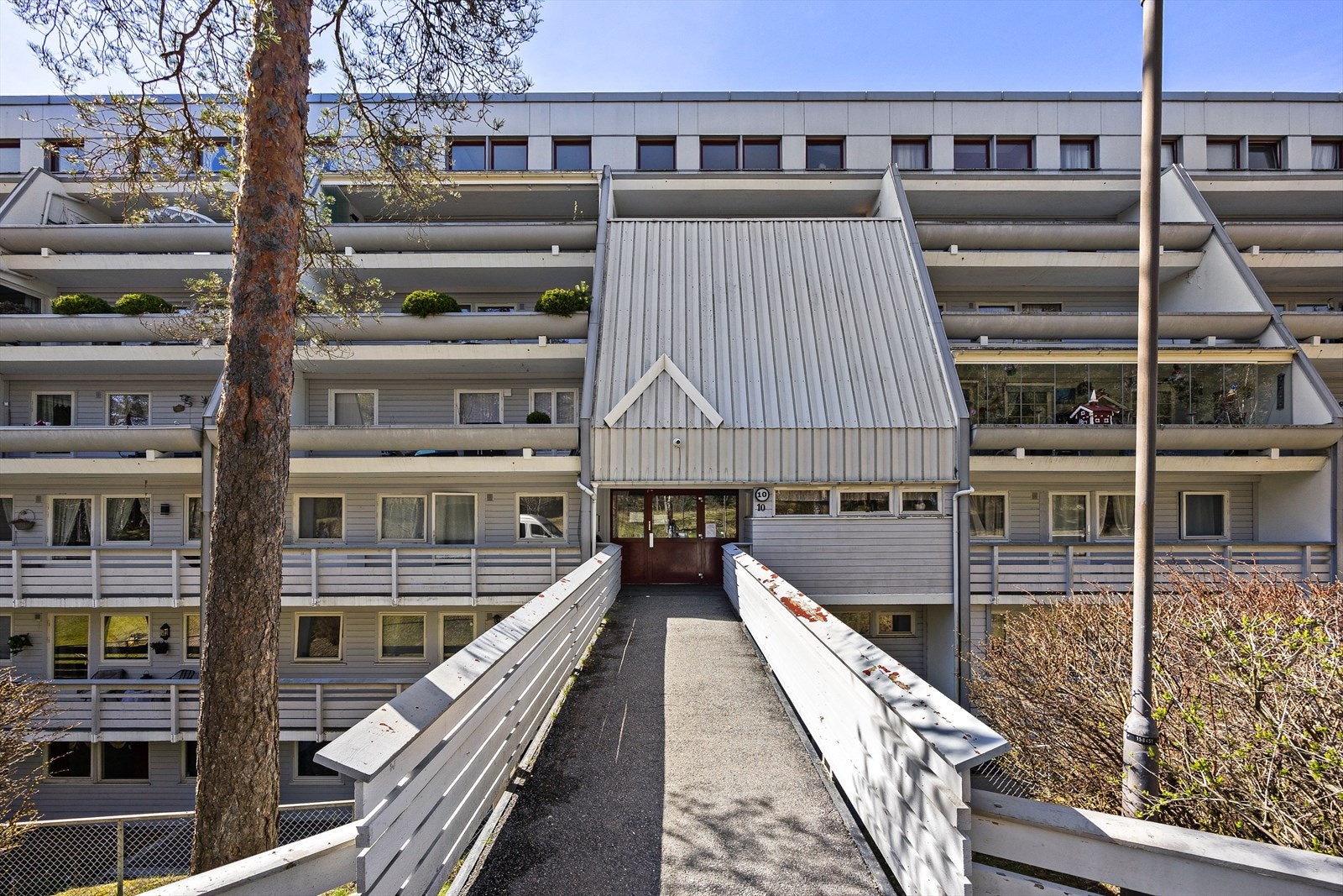Eiendommen ligger i et populært og barnevennlig boligområde på Stovner Galleribilde