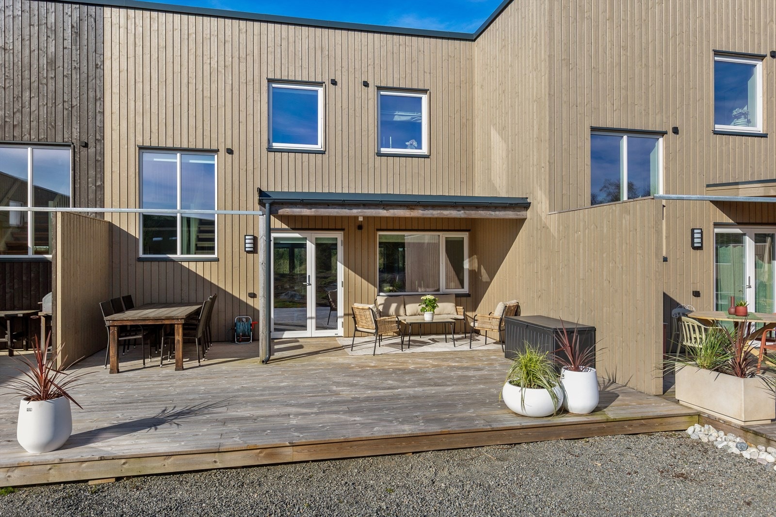 Lunt og godt, overbygget terrasse. Galleribilde