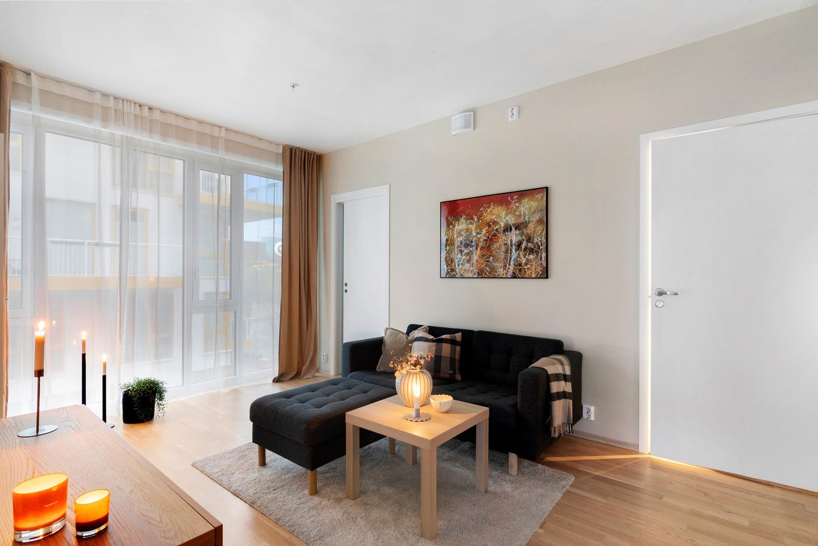 Leiligheten varmes opp av vannbåren gulvvarme (fjernvarme) Galleribilde