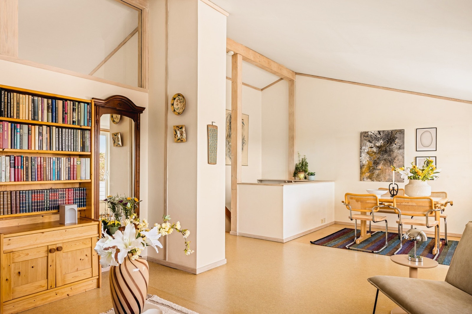 Planløsningen er god og gjør det enkelt å innrede etter eget ønske og behov. Galleribilde