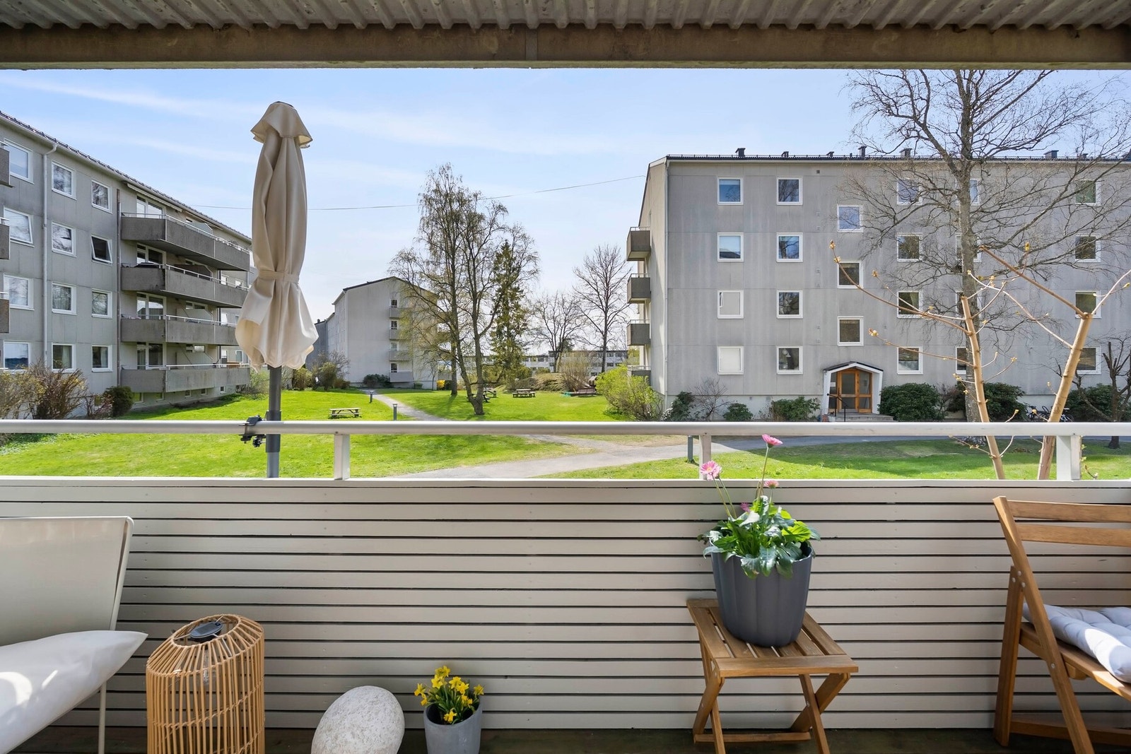 På sommerstid kan du nyte lange dager i solen fra ca. kl. 09:30 til 21:00. Galleribilde