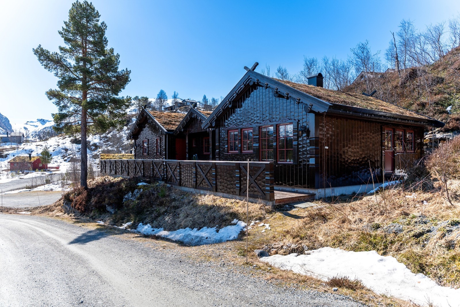 Håndtverk, sjelden utsmykket hytte Galleribilde