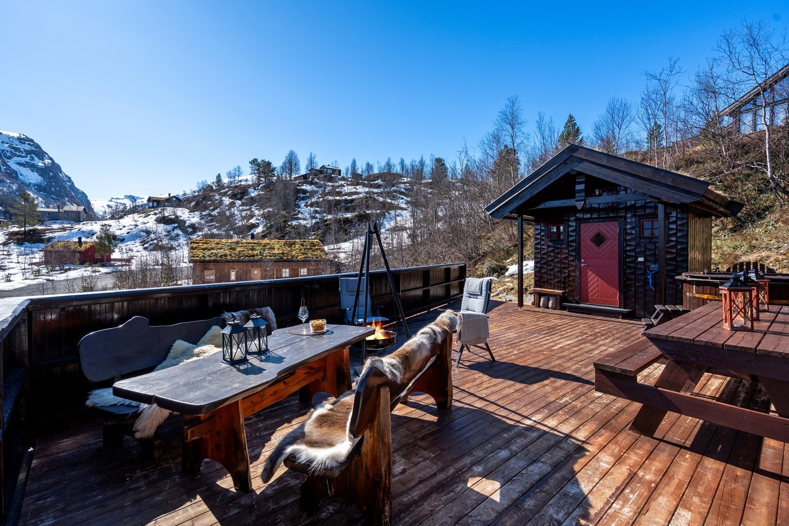 Terrasse med anneks Galleribilde