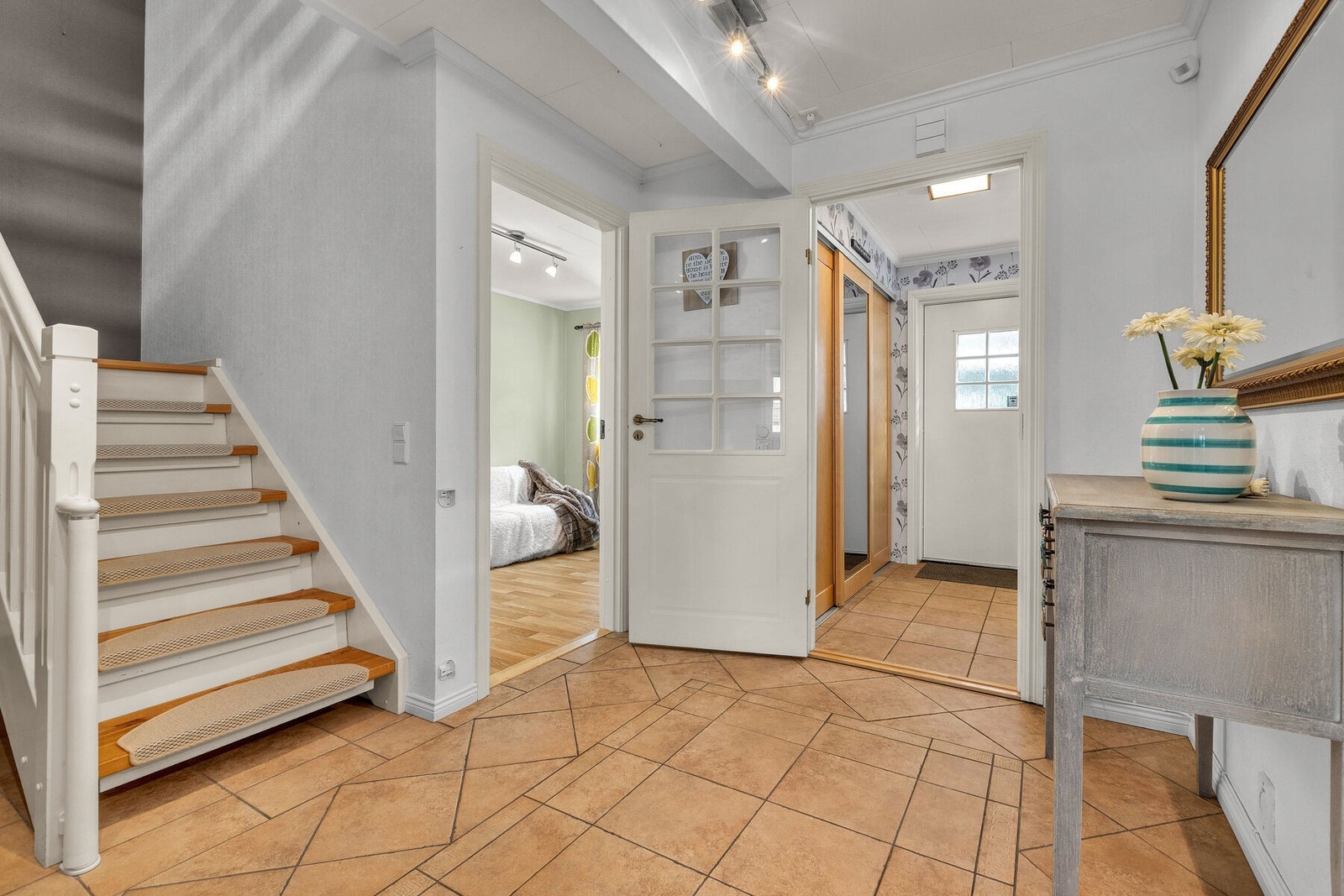 1etg - Hall Galleribilde