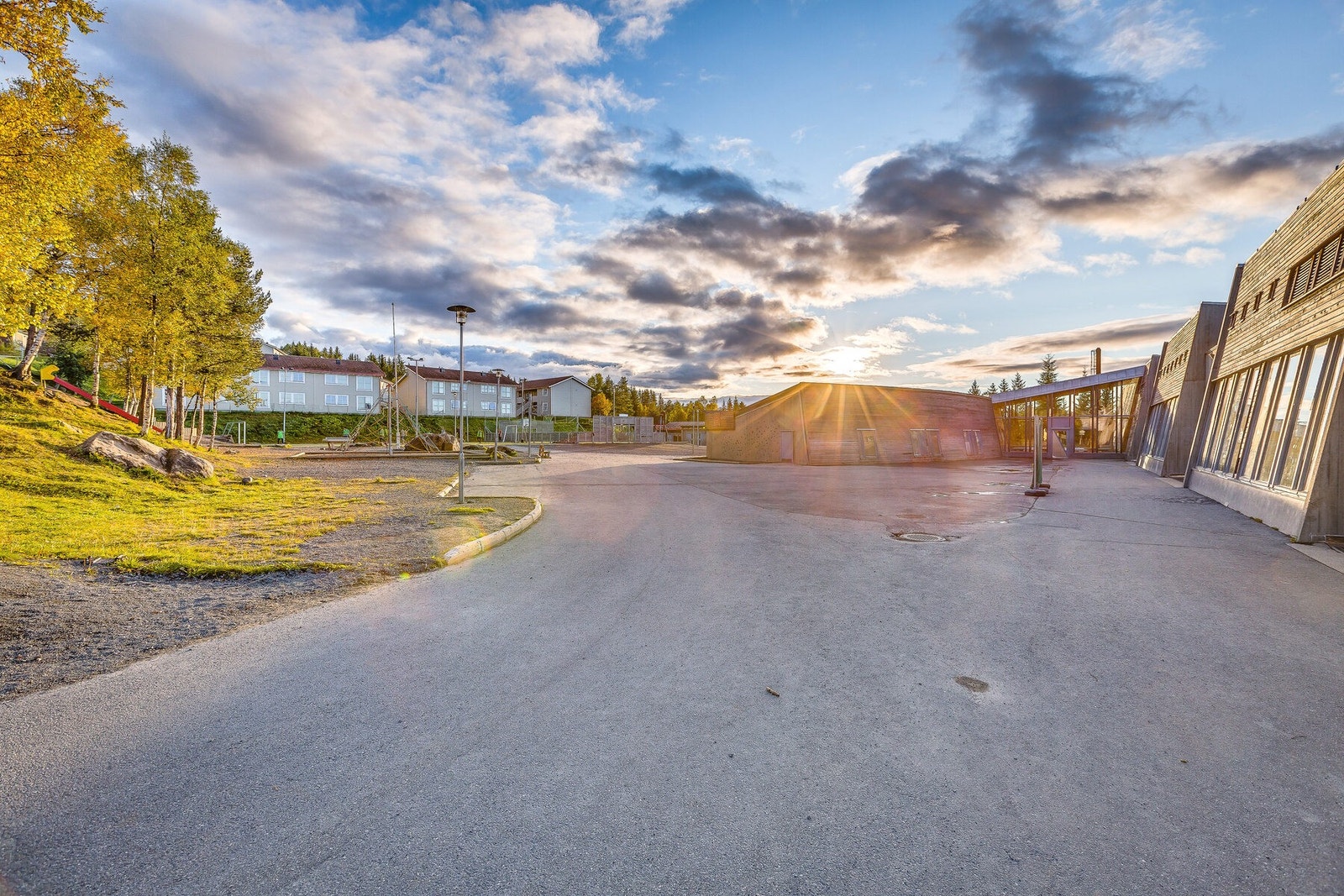 Skistua barneskole Galleribilde
