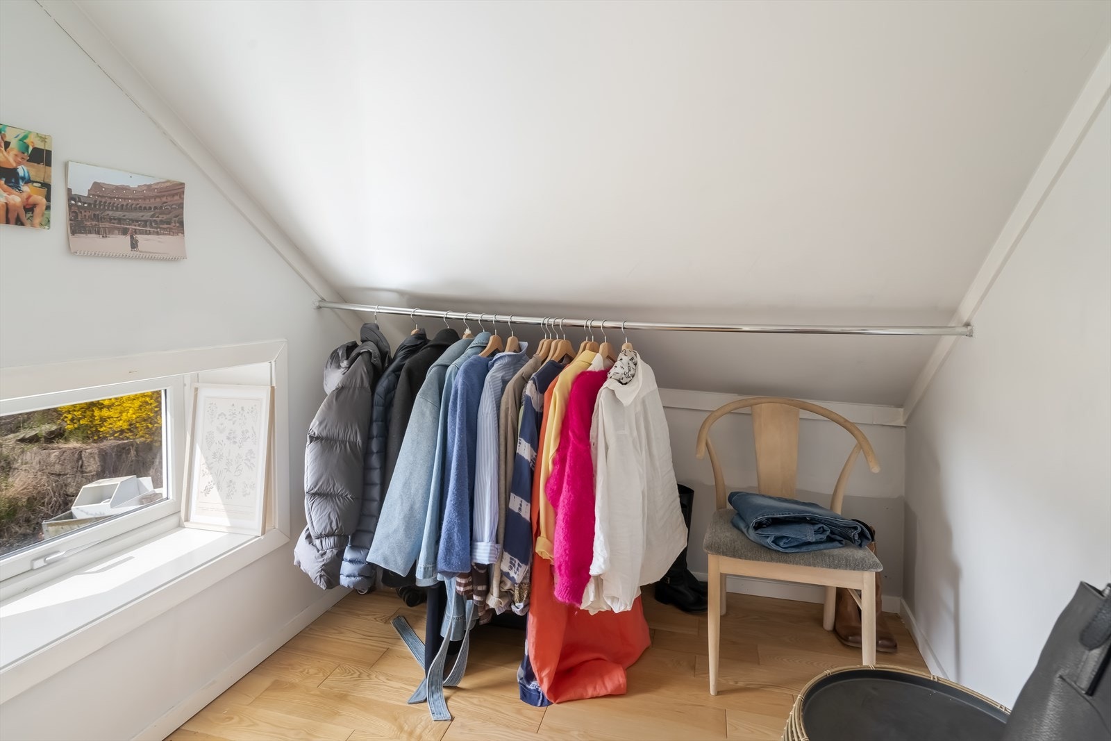 Soverom II har en bod på litt over 6 m² for lagringsplass. Galleribilde