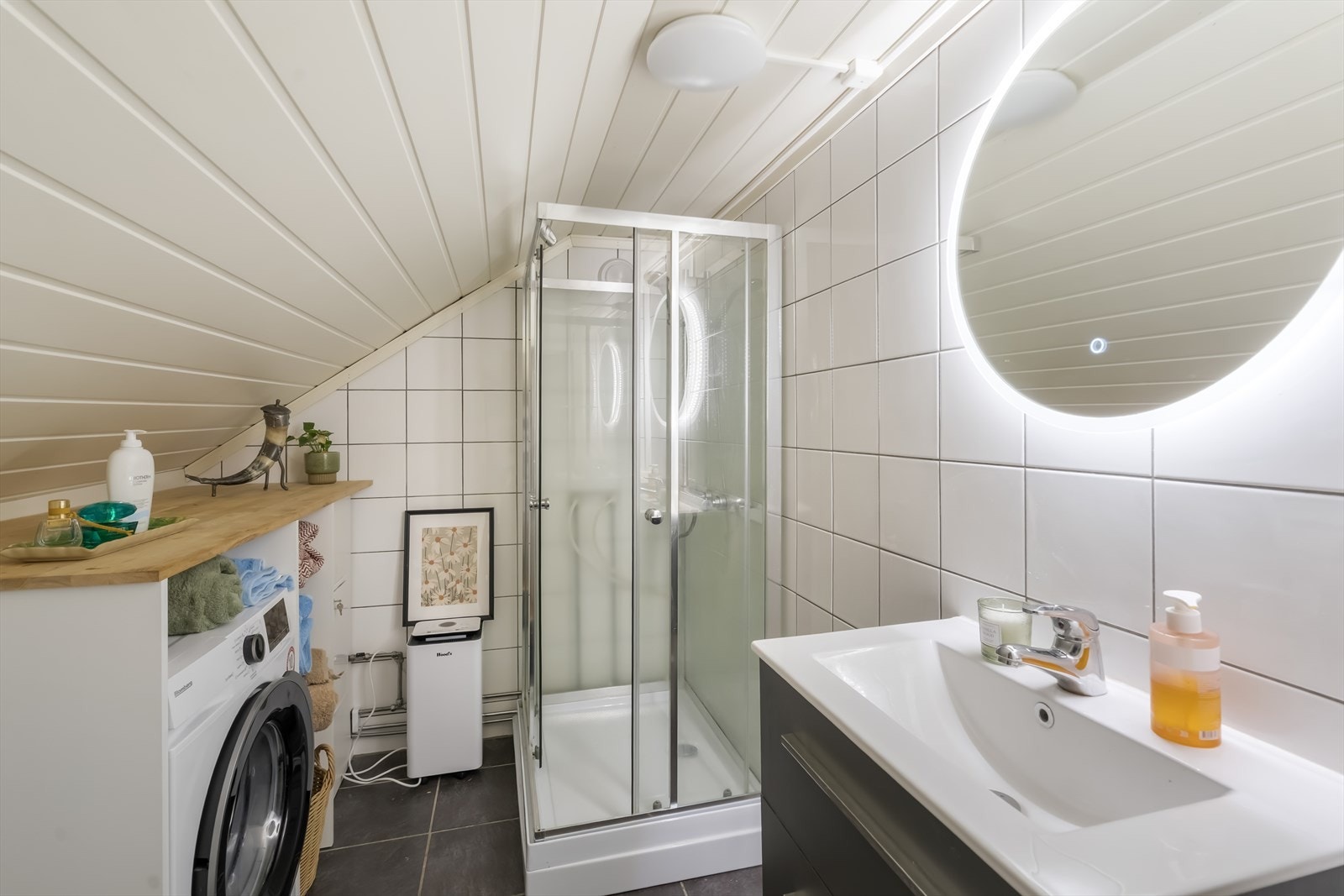 Badet er pusset opp i 2019 i følge eier. Galleribilde