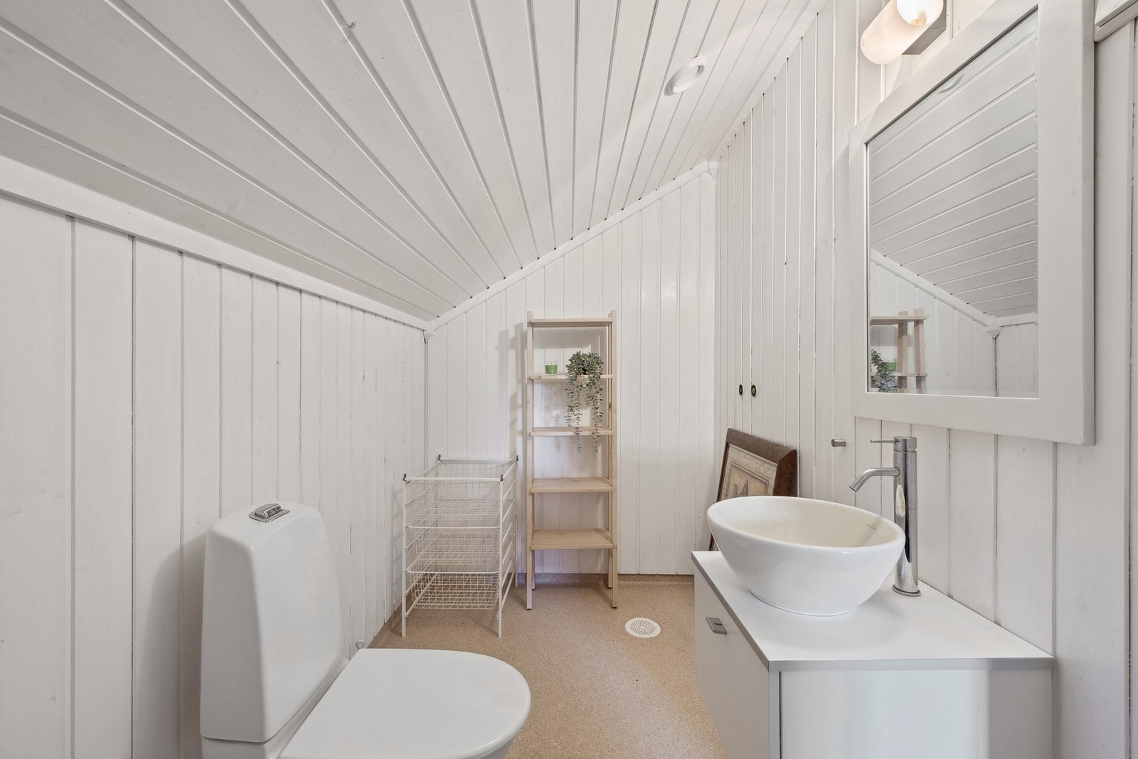 Toalettrom i 2. etasje i våningshuset Galleribilde