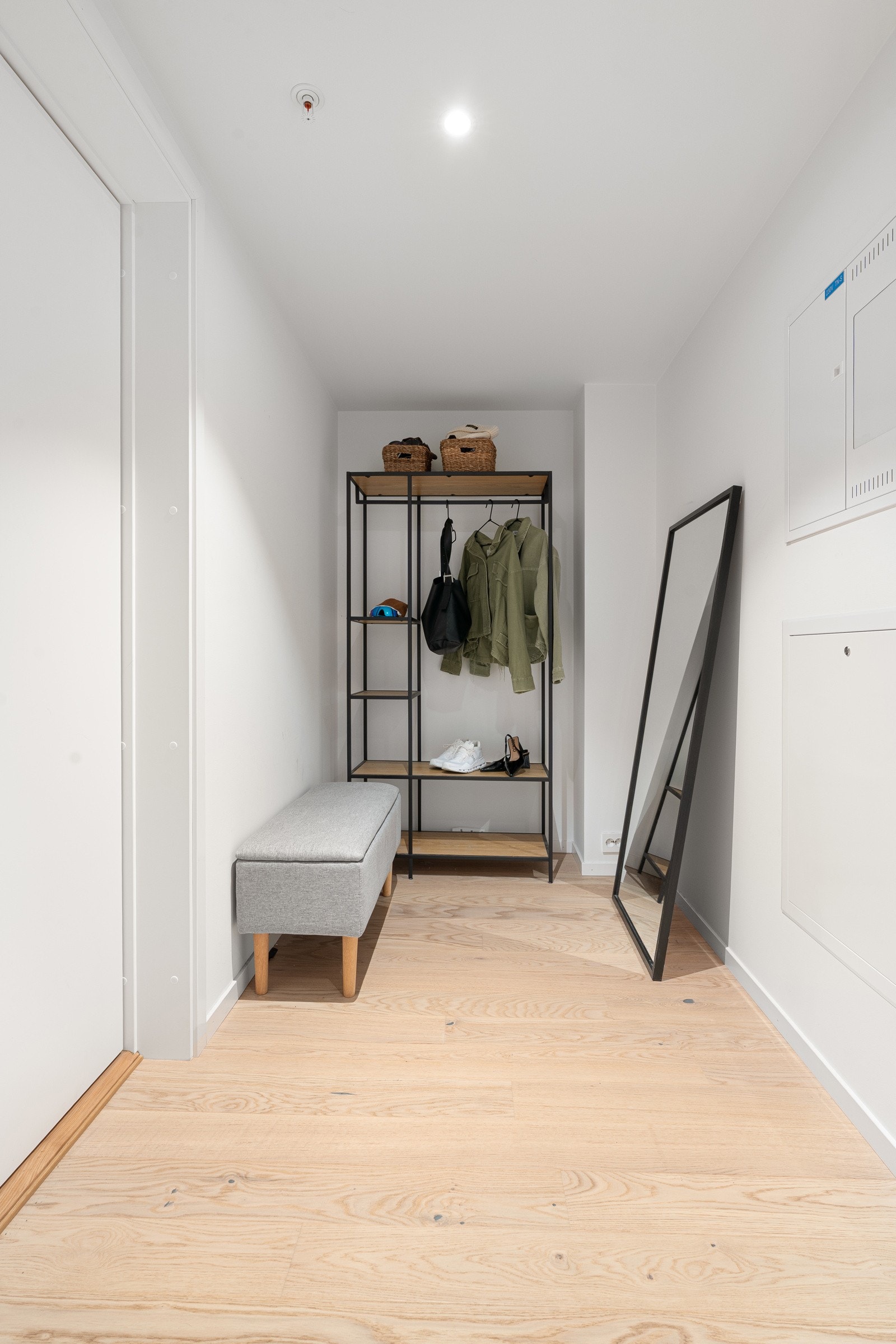 Velkommen inn! Lys og innbydende entré med behagelig gulvvarme.