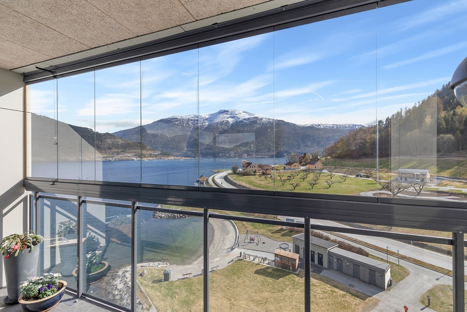 Utsikten... Galleribilde